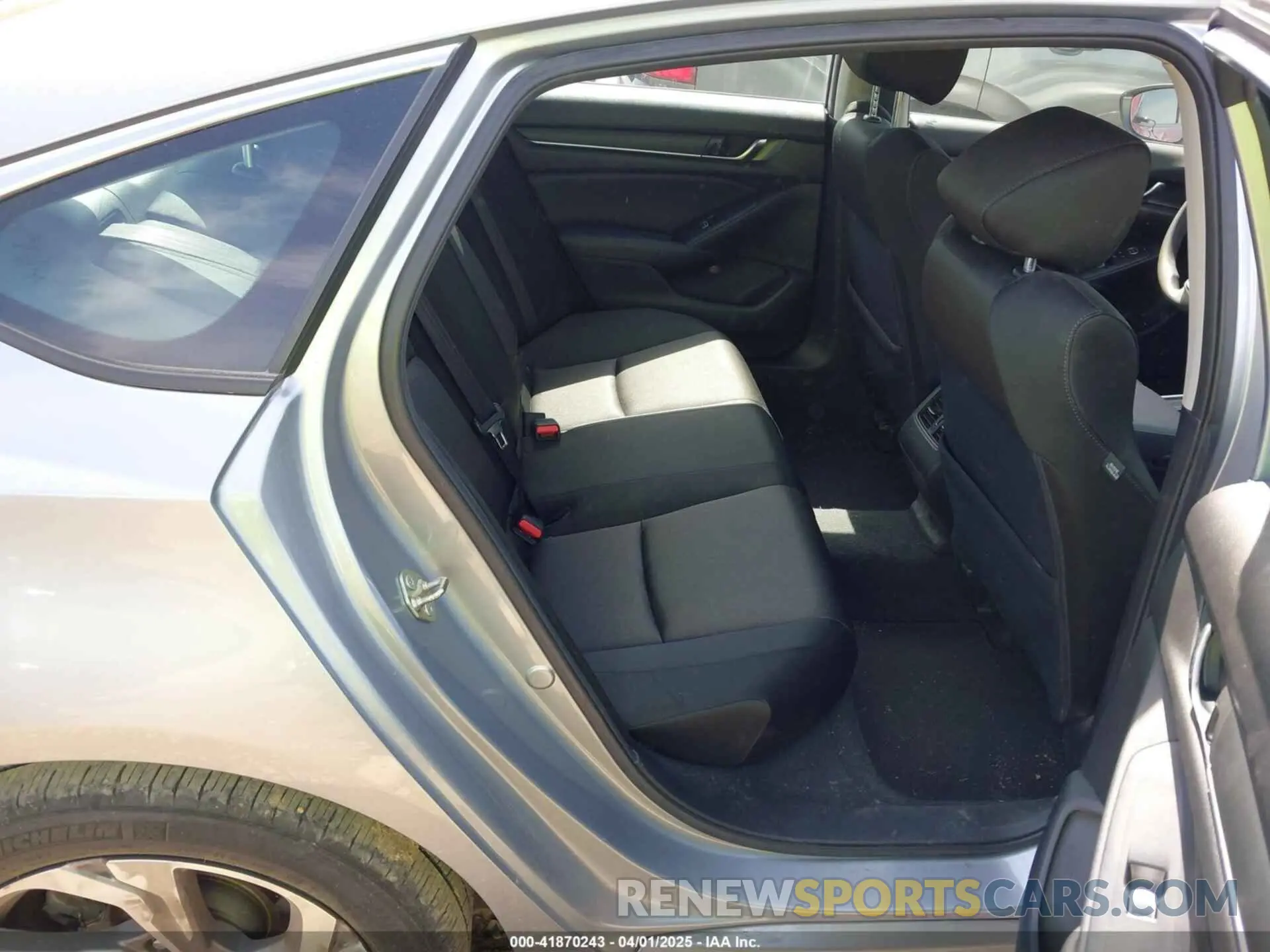 8 fotografías del automóvil dañado 1HGCV1F48LA025274 HONDA ACCORD 2020