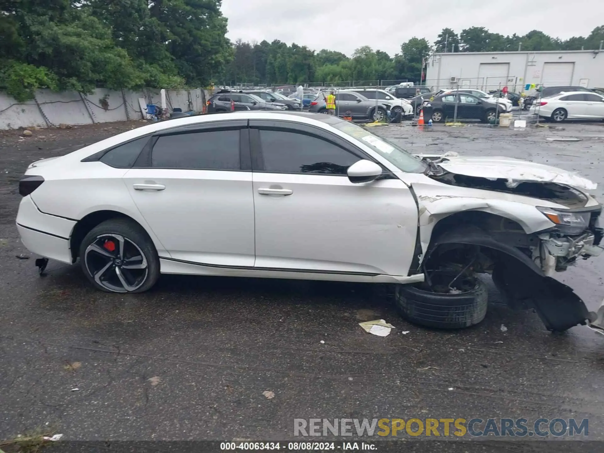 13 fotografías del automóvil dañado 1HGCV1F4XLA142970 HONDA ACCORD 2020
