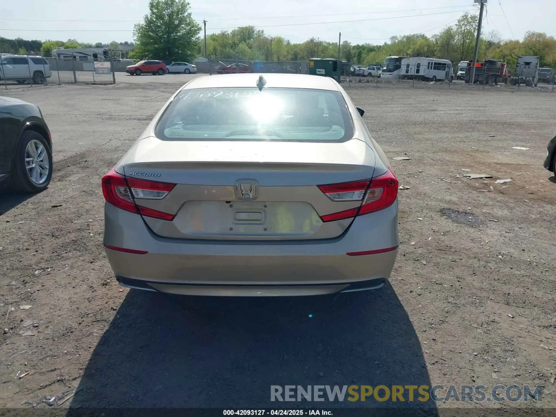 16 fotografías del automóvil dañado 1HGCV1F51LA053202 HONDA ACCORD 2020