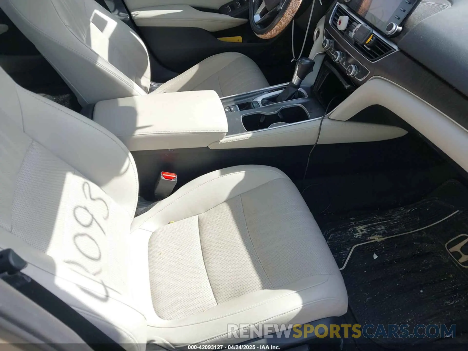 5 fotografías del automóvil dañado 1HGCV1F51LA053202 HONDA ACCORD 2020
