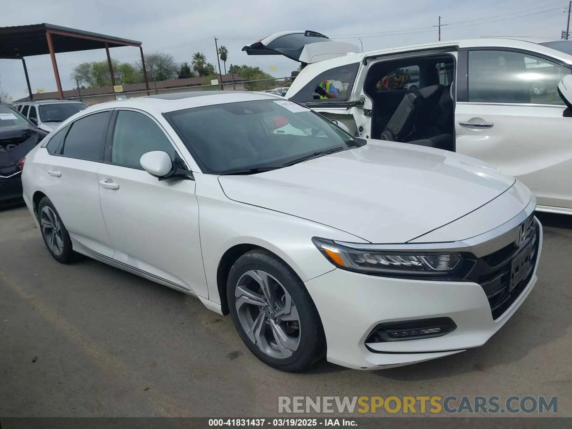 13 fotografías del automóvil dañado 1HGCV1F55LA070486 HONDA ACCORD 2020