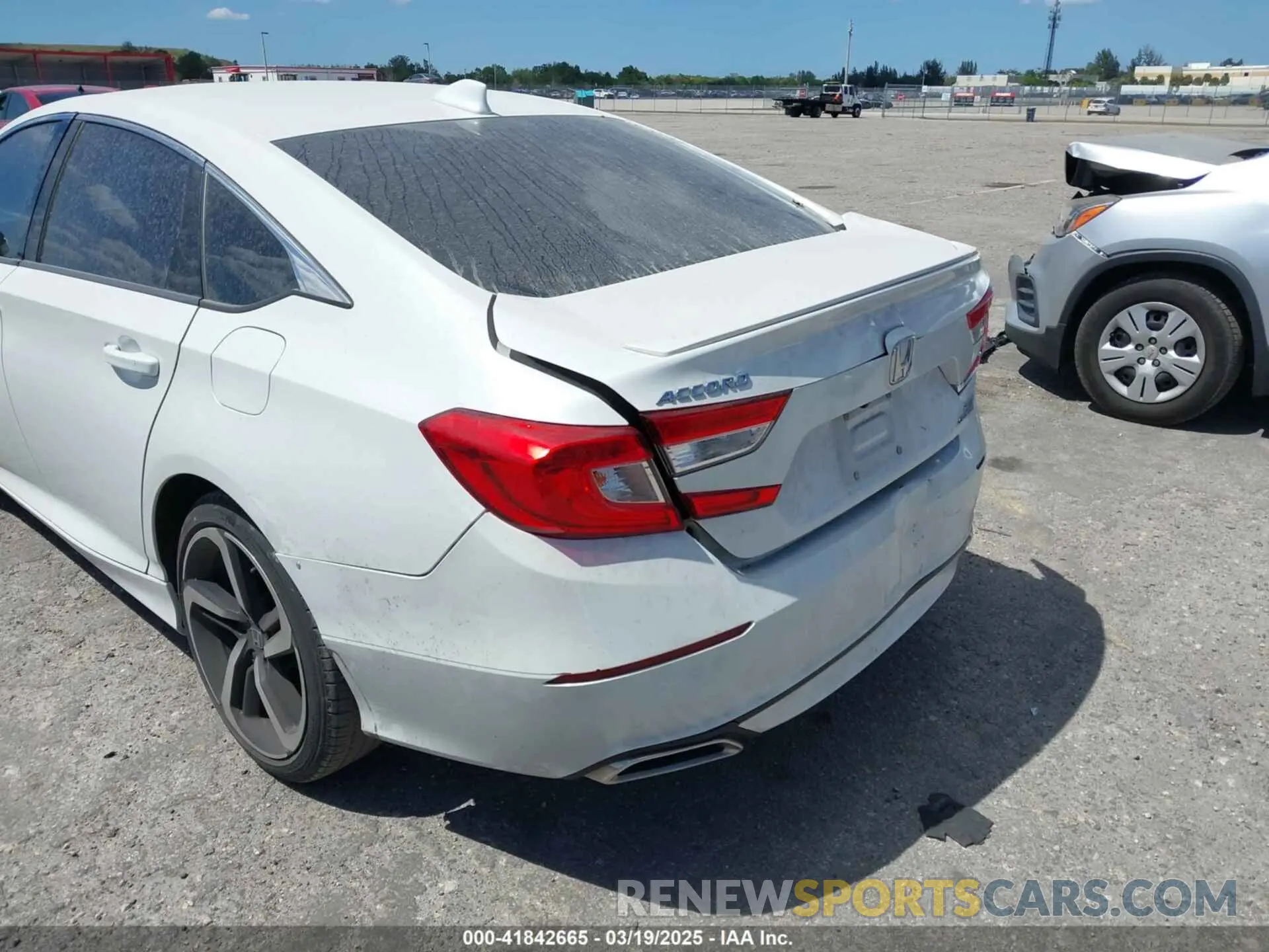 19 fotografías del automóvil dañado 1HGCV2F30LA027209 HONDA ACCORD 2020