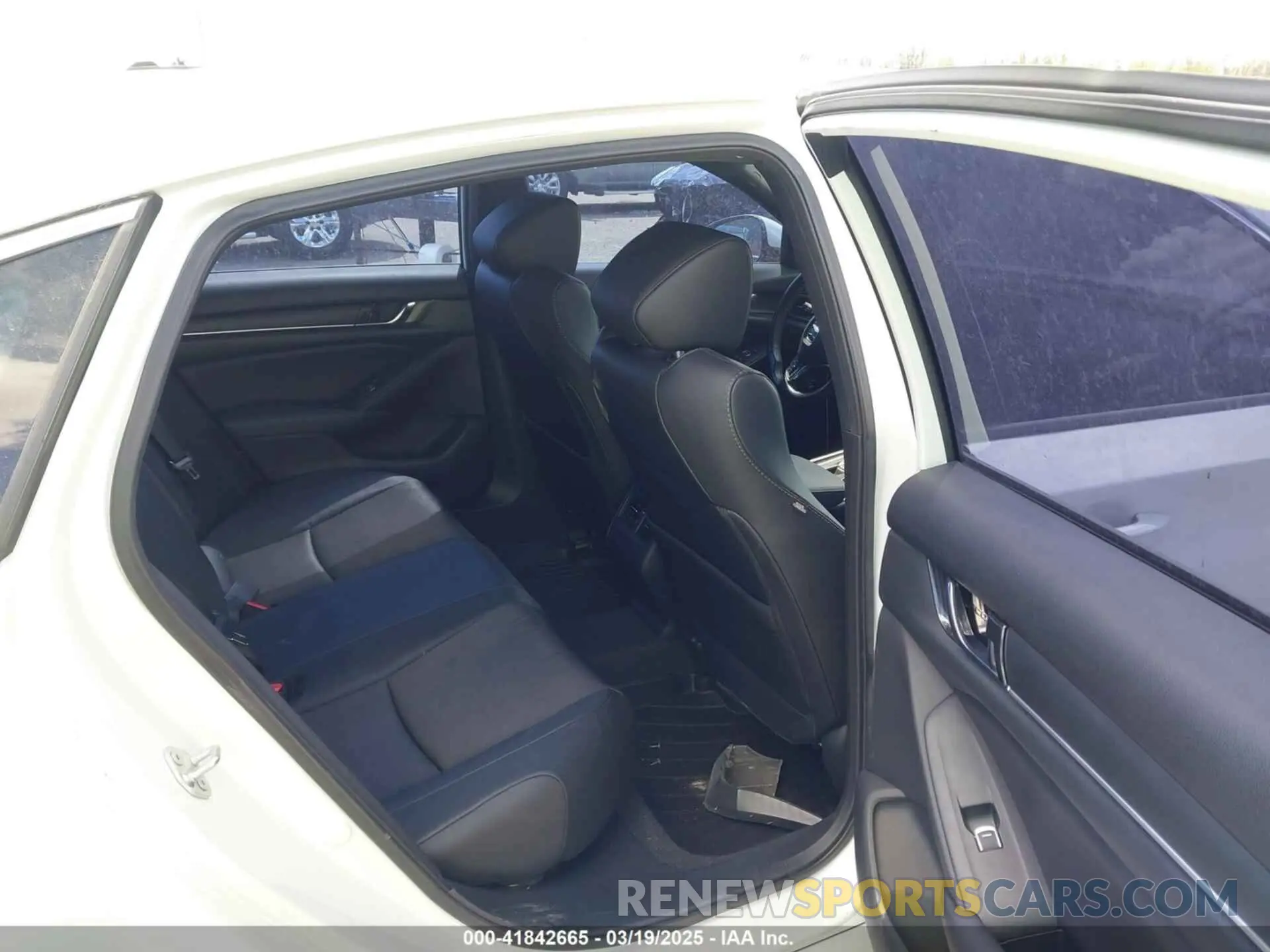 8 fotografías del automóvil dañado 1HGCV2F30LA027209 HONDA ACCORD 2020