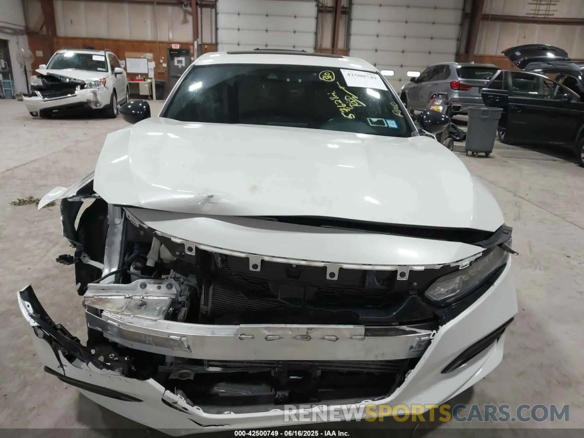 12 fotografías del automóvil dañado 1HGCV2F32LA024117 HONDA ACCORD 2020