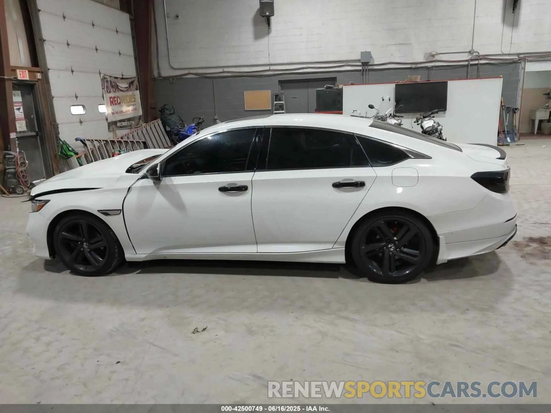 14 fotografías del automóvil dañado 1HGCV2F32LA024117 HONDA ACCORD 2020