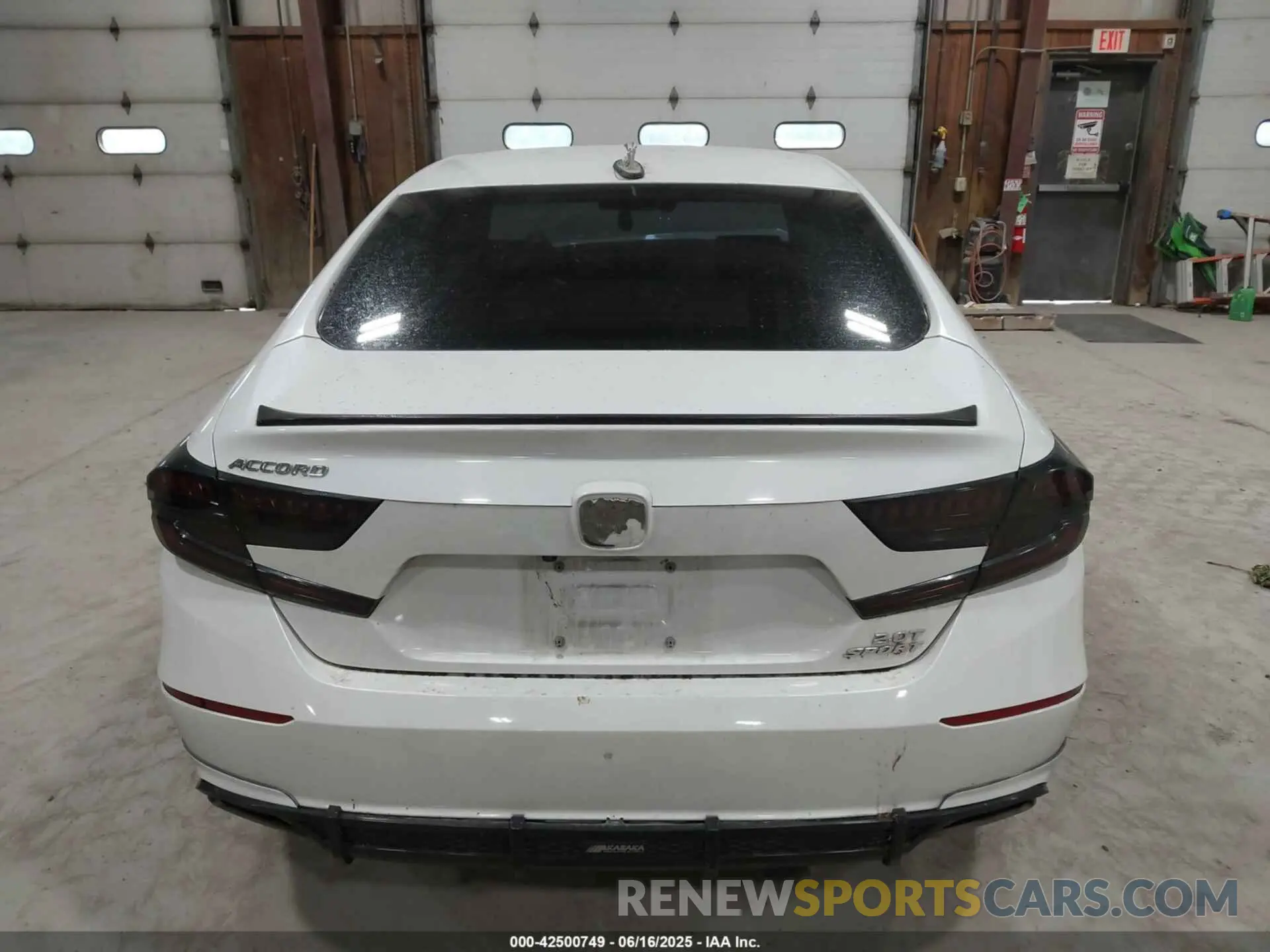 16 fotografías del automóvil dañado 1HGCV2F32LA024117 HONDA ACCORD 2020