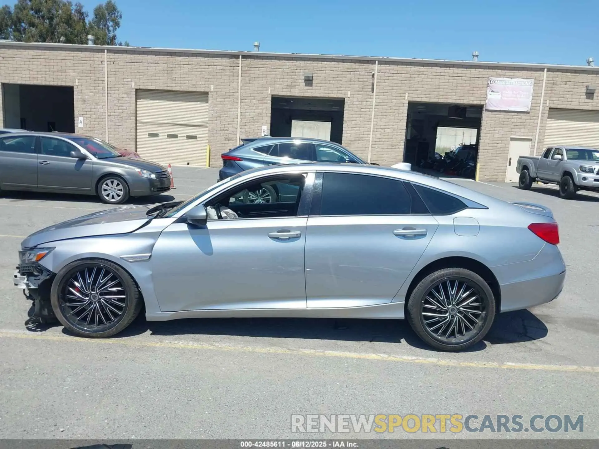 14 fotografías del automóvil dañado 1HGCV2F36LA016277 HONDA ACCORD 2020