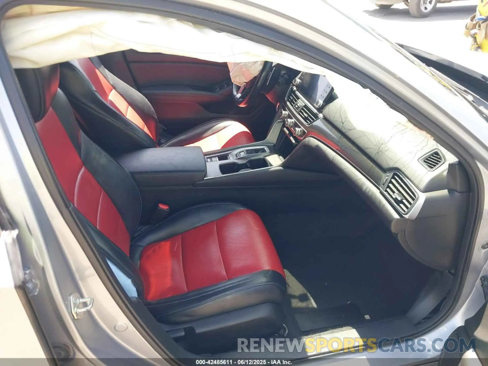 5 fotografías del automóvil dañado 1HGCV2F36LA016277 HONDA ACCORD 2020