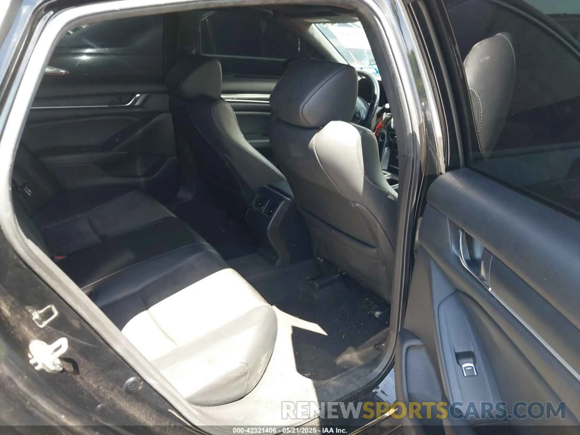 8 fotografías del automóvil dañado 1HGCV2F36LA019597 HONDA ACCORD 2020