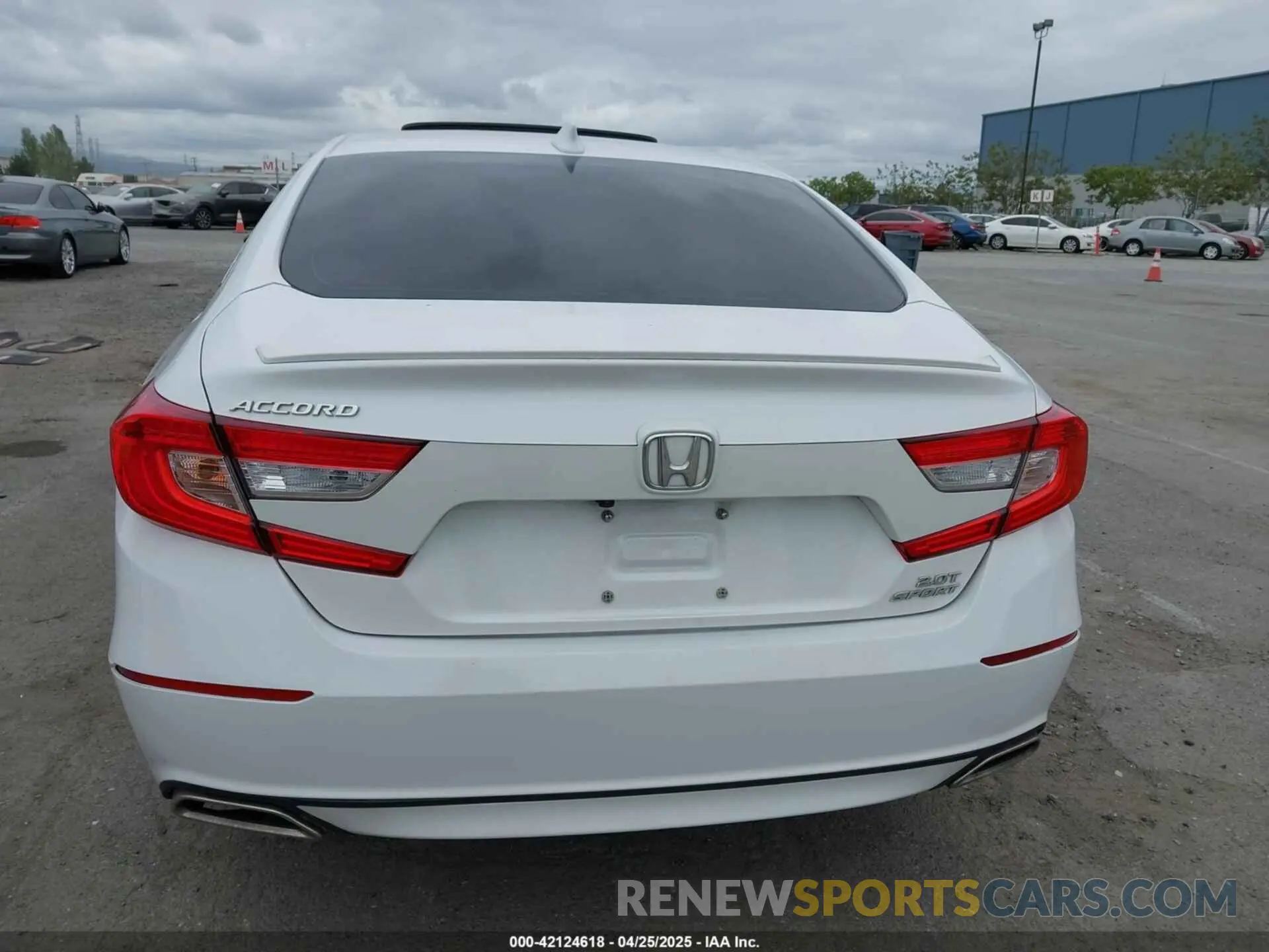 15 fotografías del automóvil dañado 1HGCV2F3XLA022129 HONDA ACCORD 2020