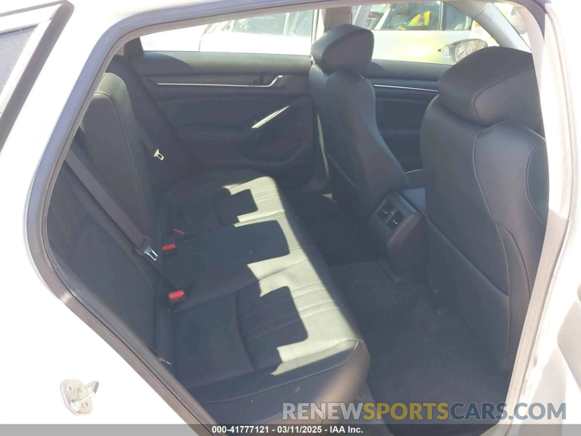 8 fotografías del automóvil dañado 1HGCV2F59LA028490 HONDA ACCORD 2020