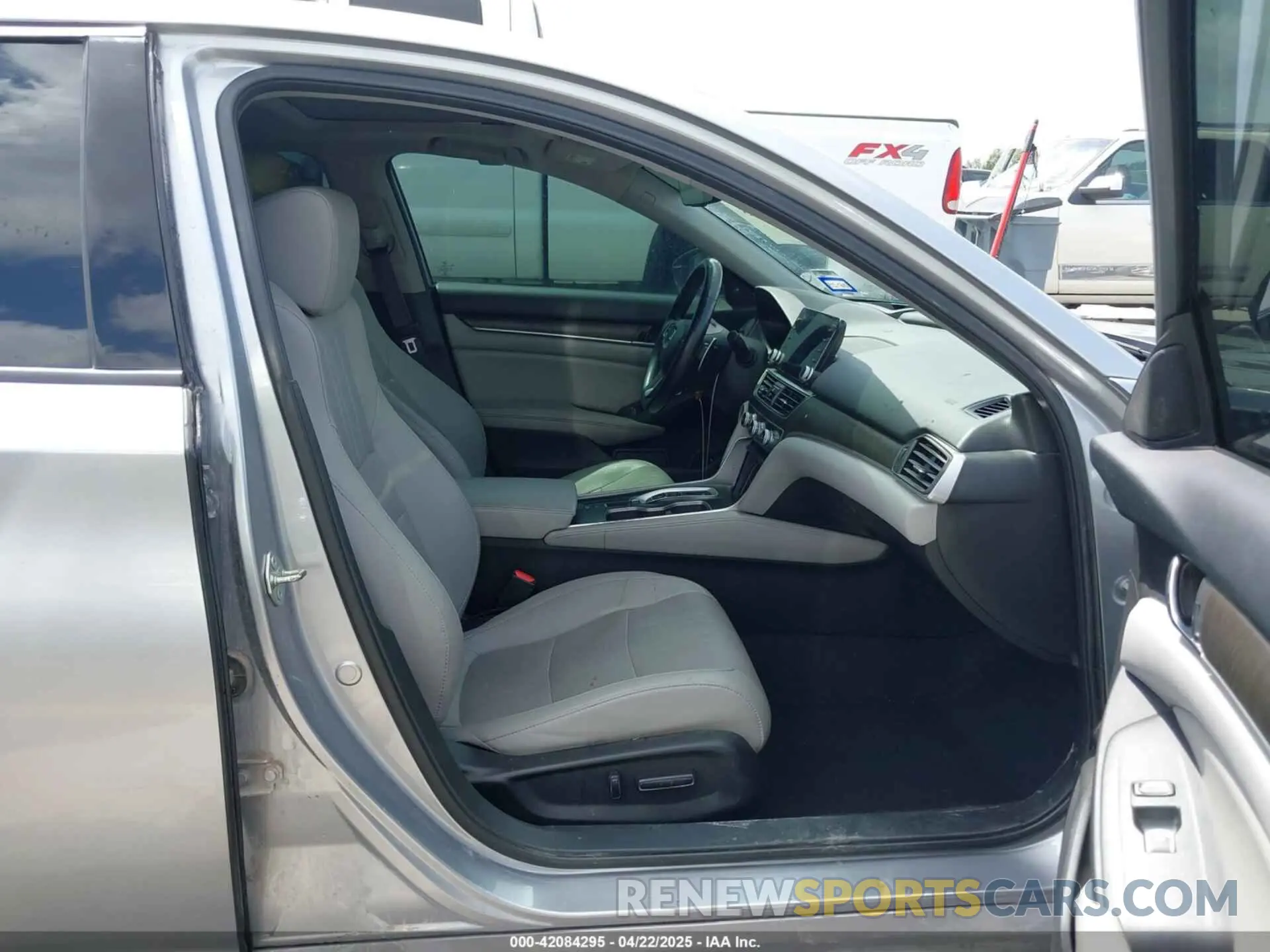 5 fotografías del automóvil dañado 1HGCV2F96LA018714 HONDA ACCORD 2020
