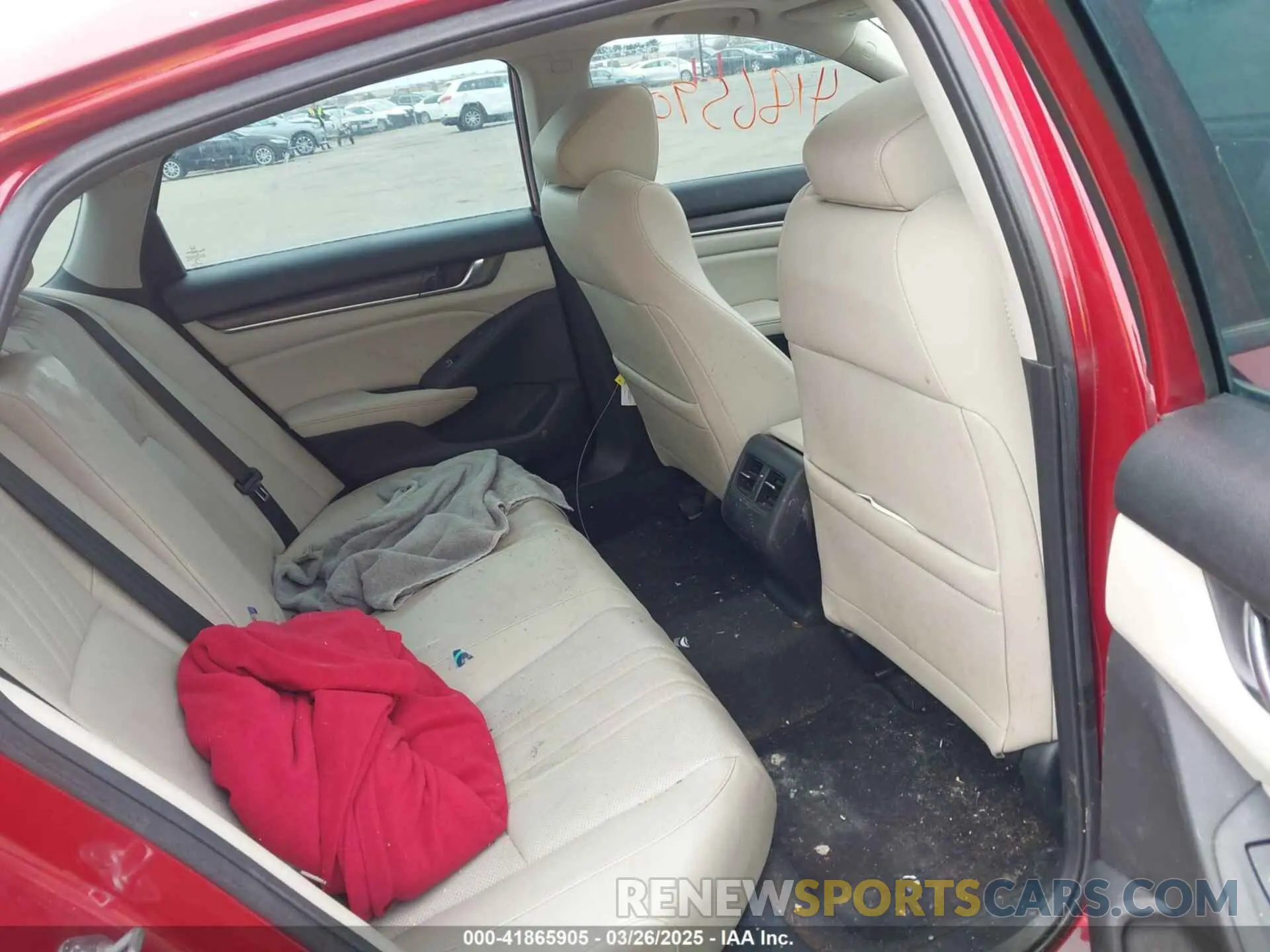 8 fotografías del automóvil dañado 1HGCV2F9XLA010745 HONDA ACCORD 2020
