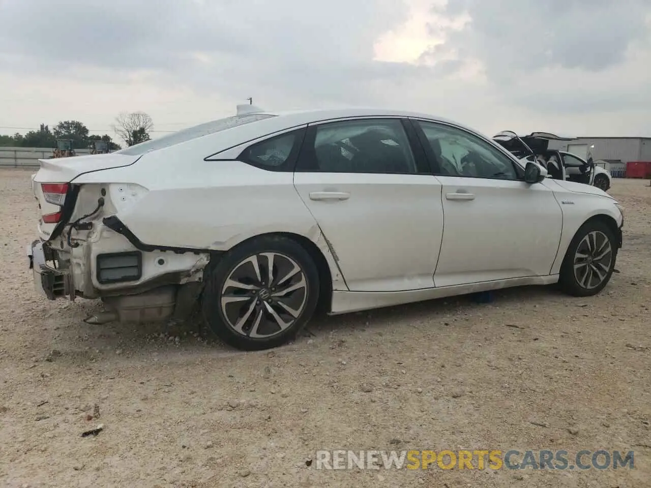3 fotografías del automóvil dañado 1HGCV3F10LA004338 HONDA ACCORD 2020
