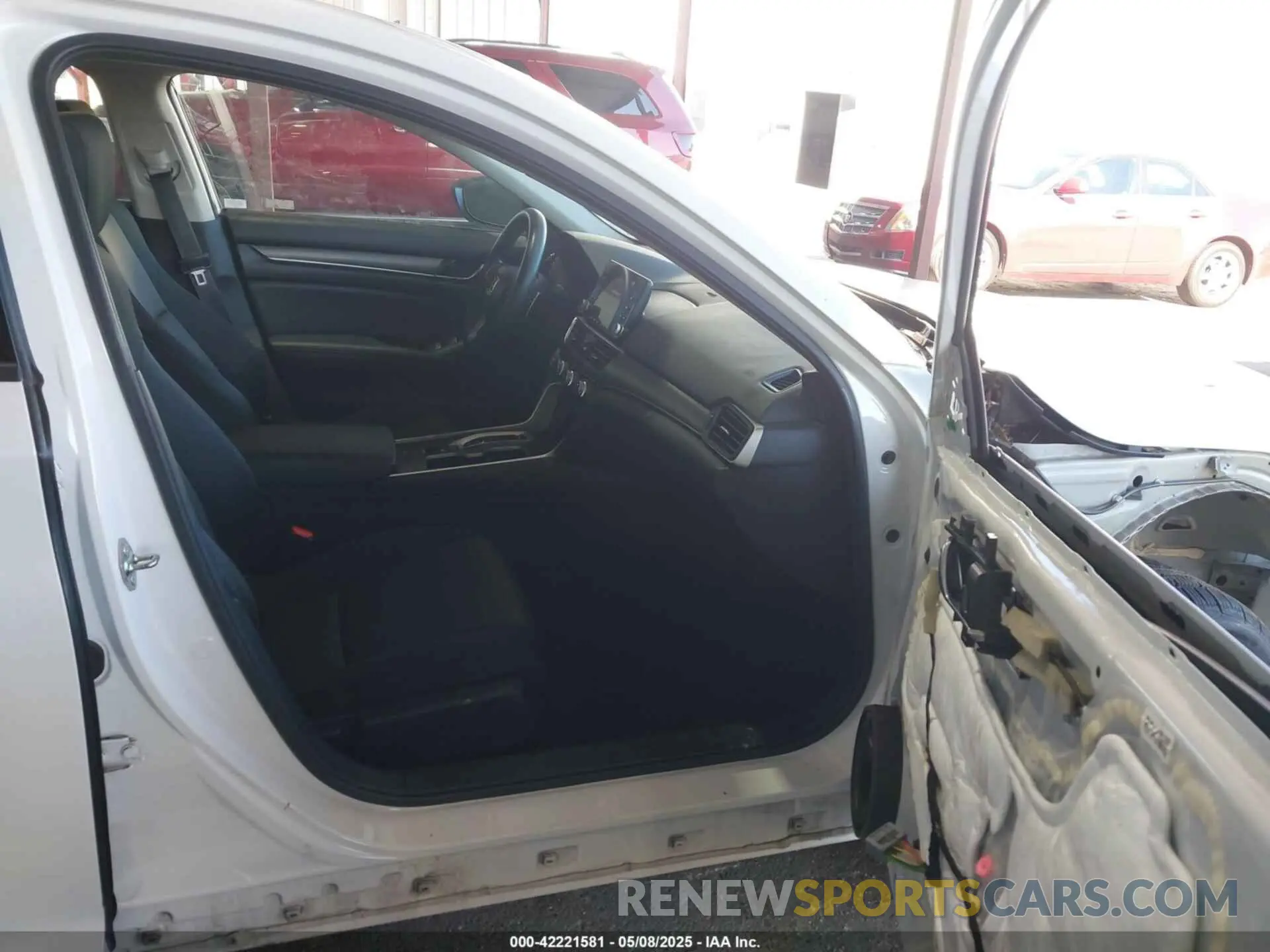 5 fotografías del automóvil dañado 1HGCV3F11LA009984 HONDA ACCORD 2020