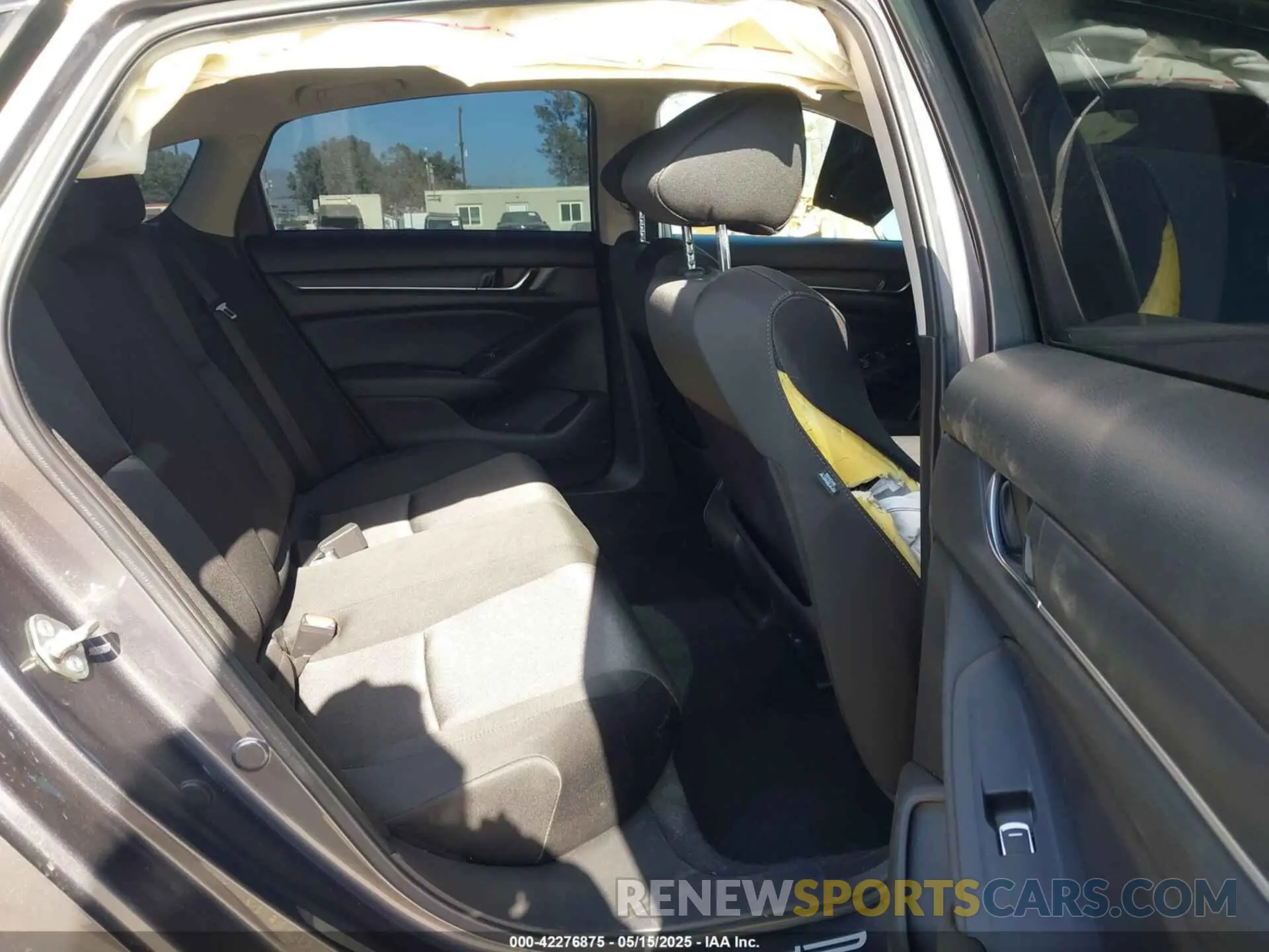8 fotografías del automóvil dañado 1HGCV3F49LA011072 HONDA ACCORD 2020