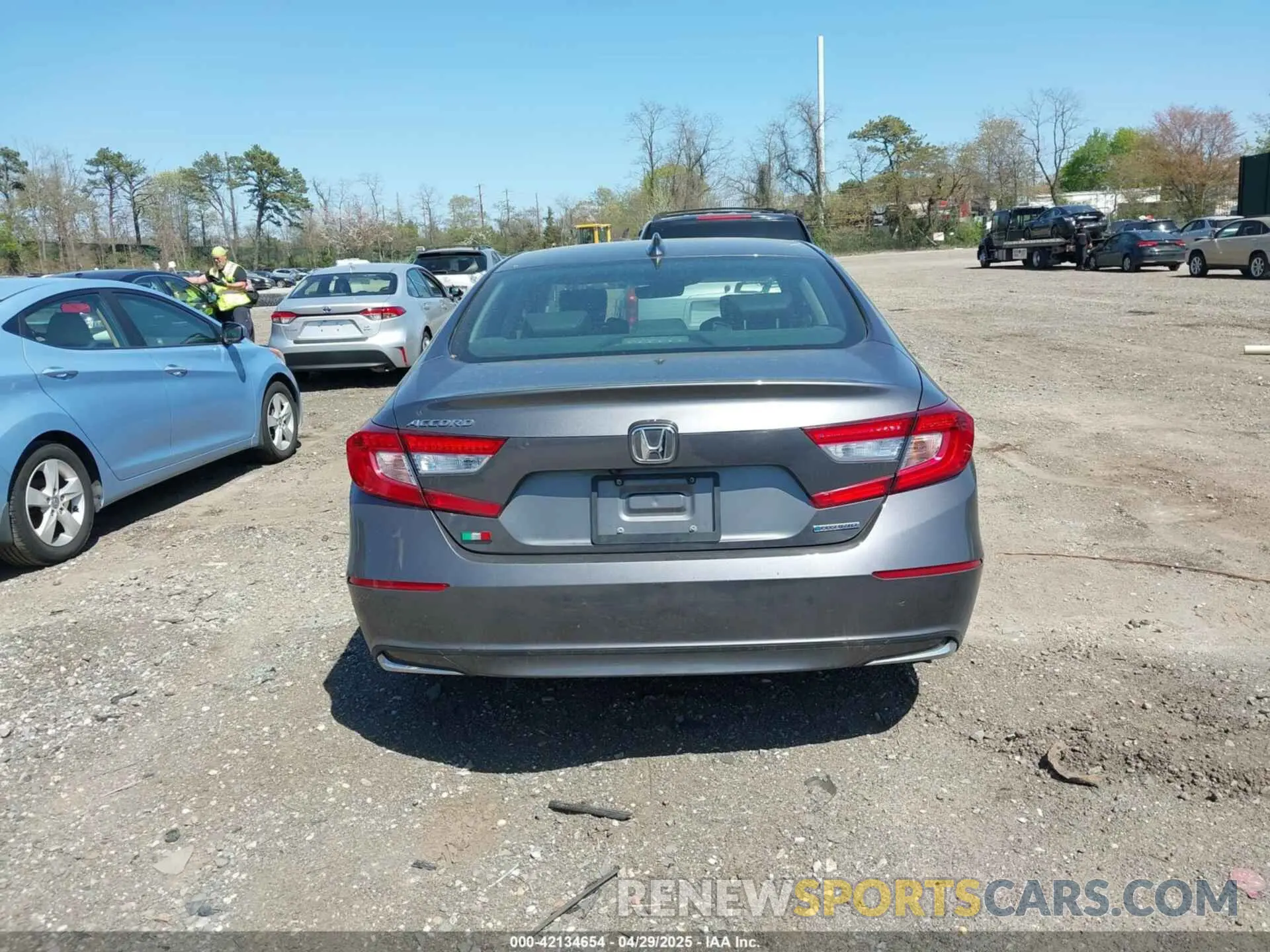16 fotografías del automóvil dañado 1HGCV3F50LA014855 HONDA ACCORD 2020