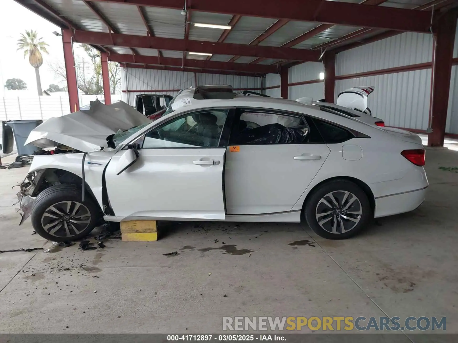 13 fotografías del automóvil dañado 1HGCV3F53LA010718 HONDA ACCORD 2020