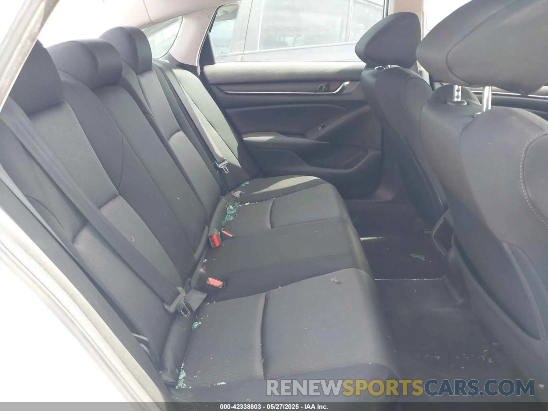 8 fotografías del automóvil dañado 1HGCV1F11MA052856 HONDA ACCORD 2021
