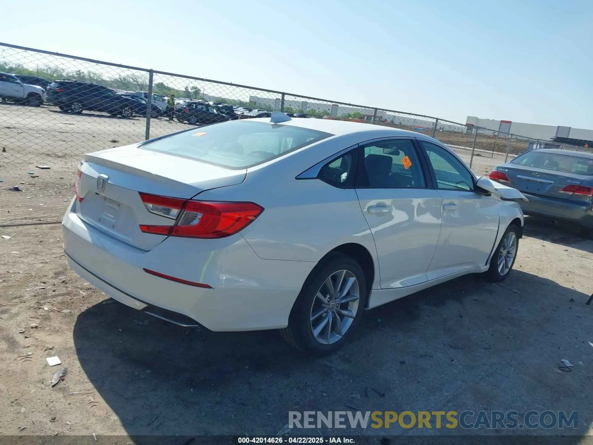 4 fotografías del automóvil dañado 1HGCV1F13MA047271 HONDA ACCORD 2021