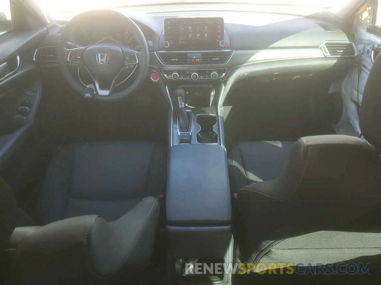 8 fotografías del automóvil dañado 1HGCV1F13MA072557 HONDA ACCORD 2021