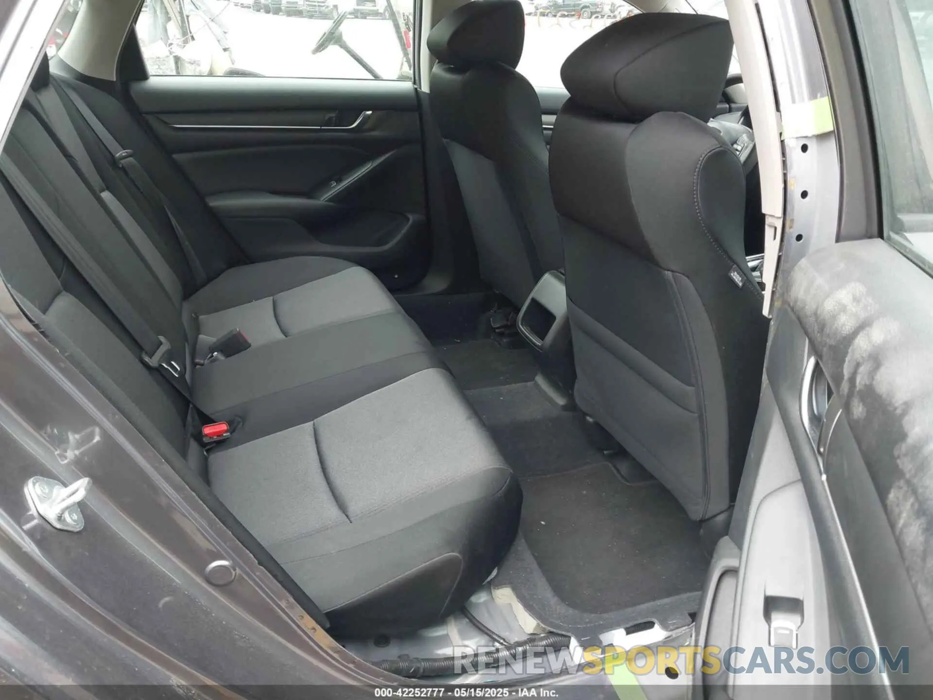 8 fotografías del automóvil dañado 1HGCV1F13MA085518 HONDA ACCORD 2021