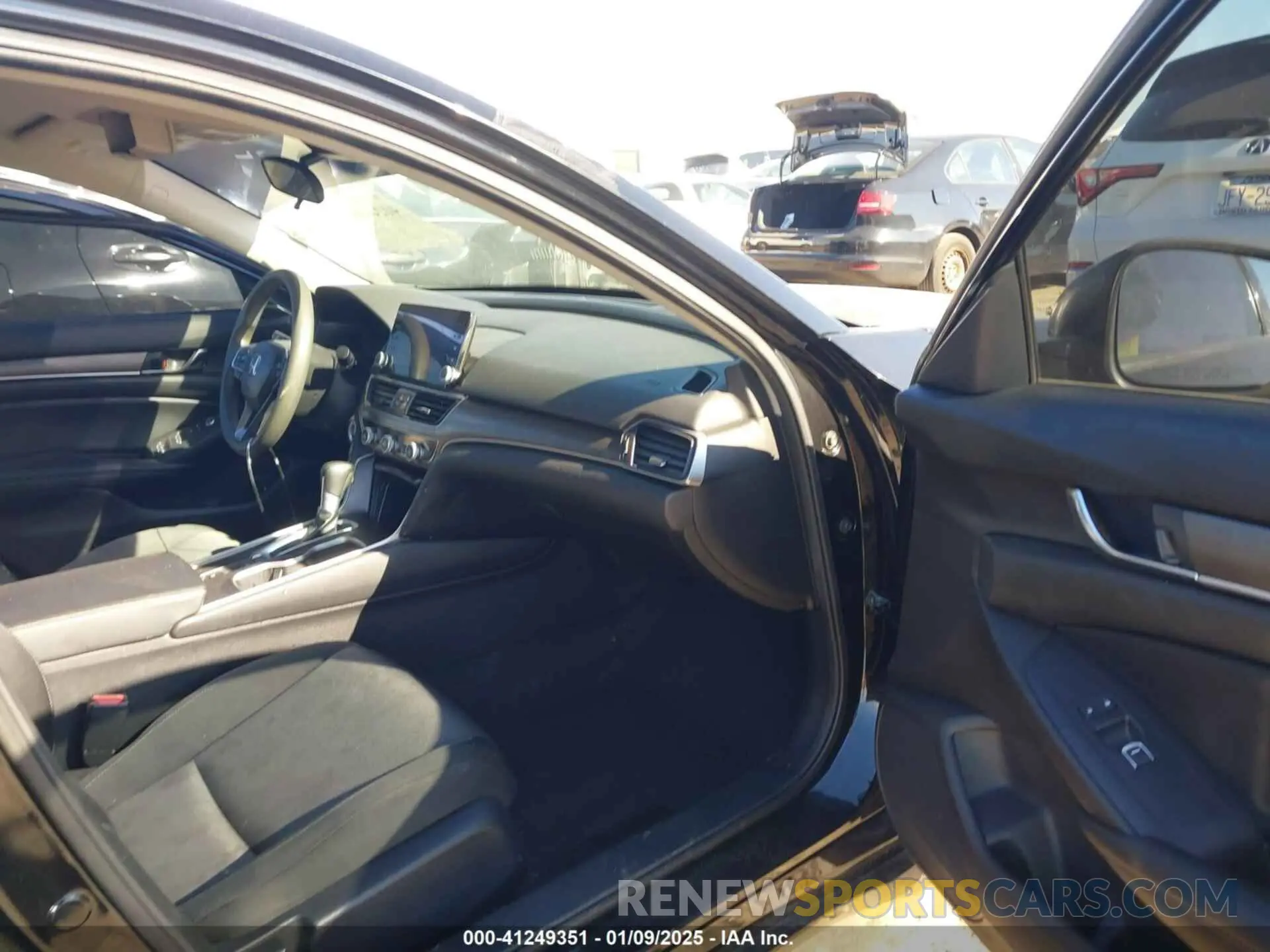 5 fotografías del automóvil dañado 1HGCV1F15MA086718 HONDA ACCORD 2021
