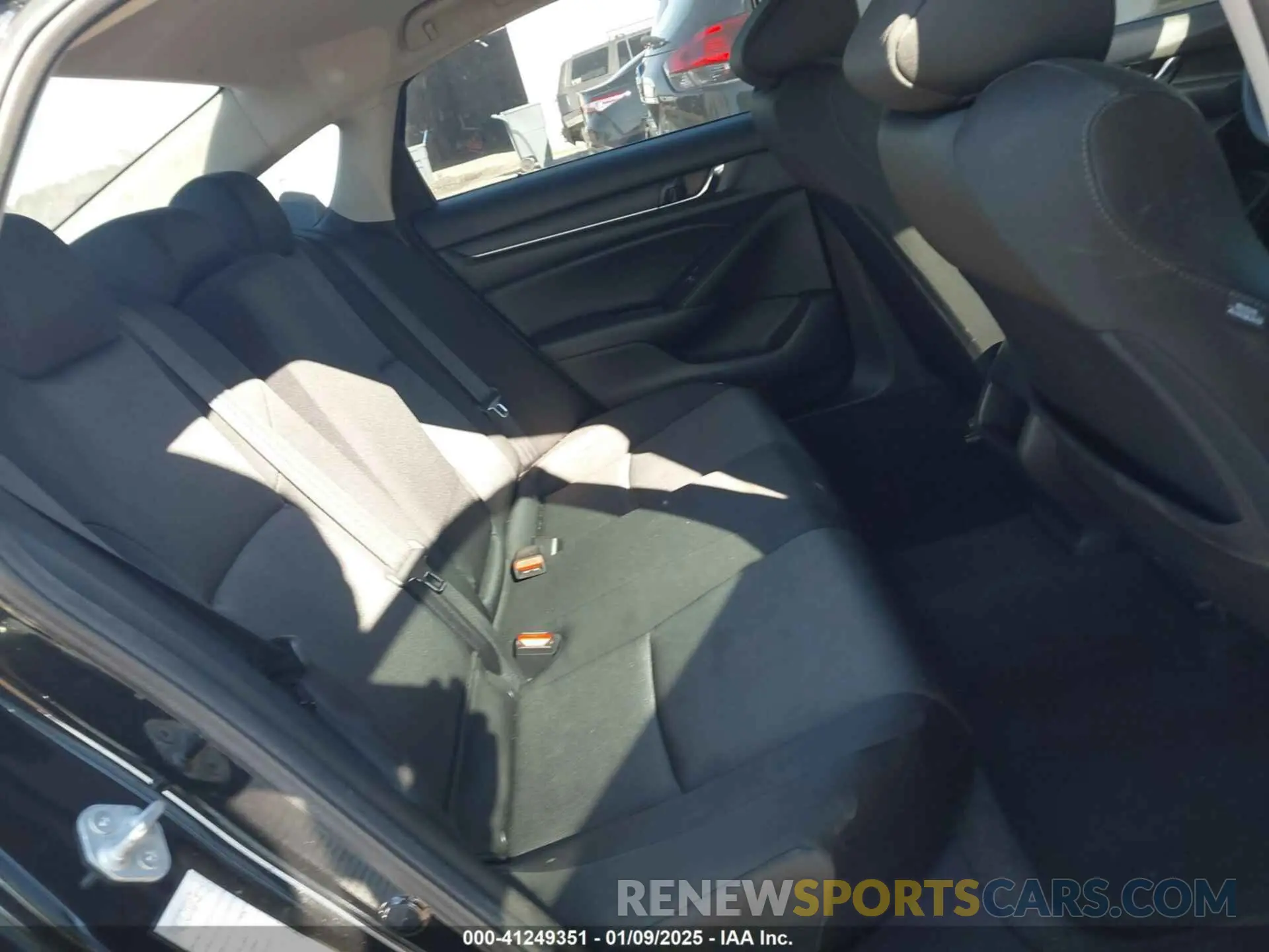 8 fotografías del automóvil dañado 1HGCV1F15MA086718 HONDA ACCORD 2021