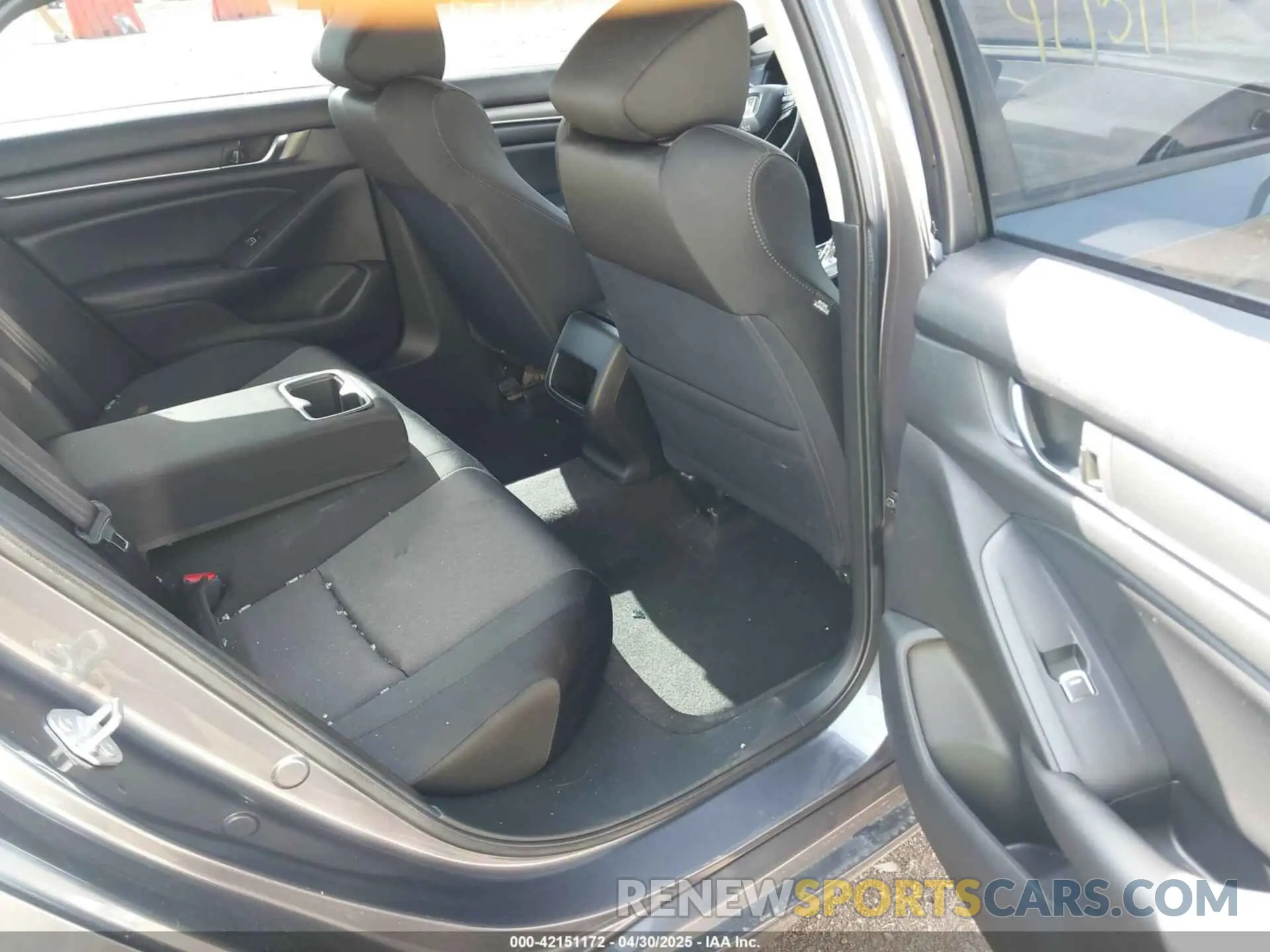 8 fotografías del automóvil dañado 1HGCV1F16MA047409 HONDA ACCORD 2021