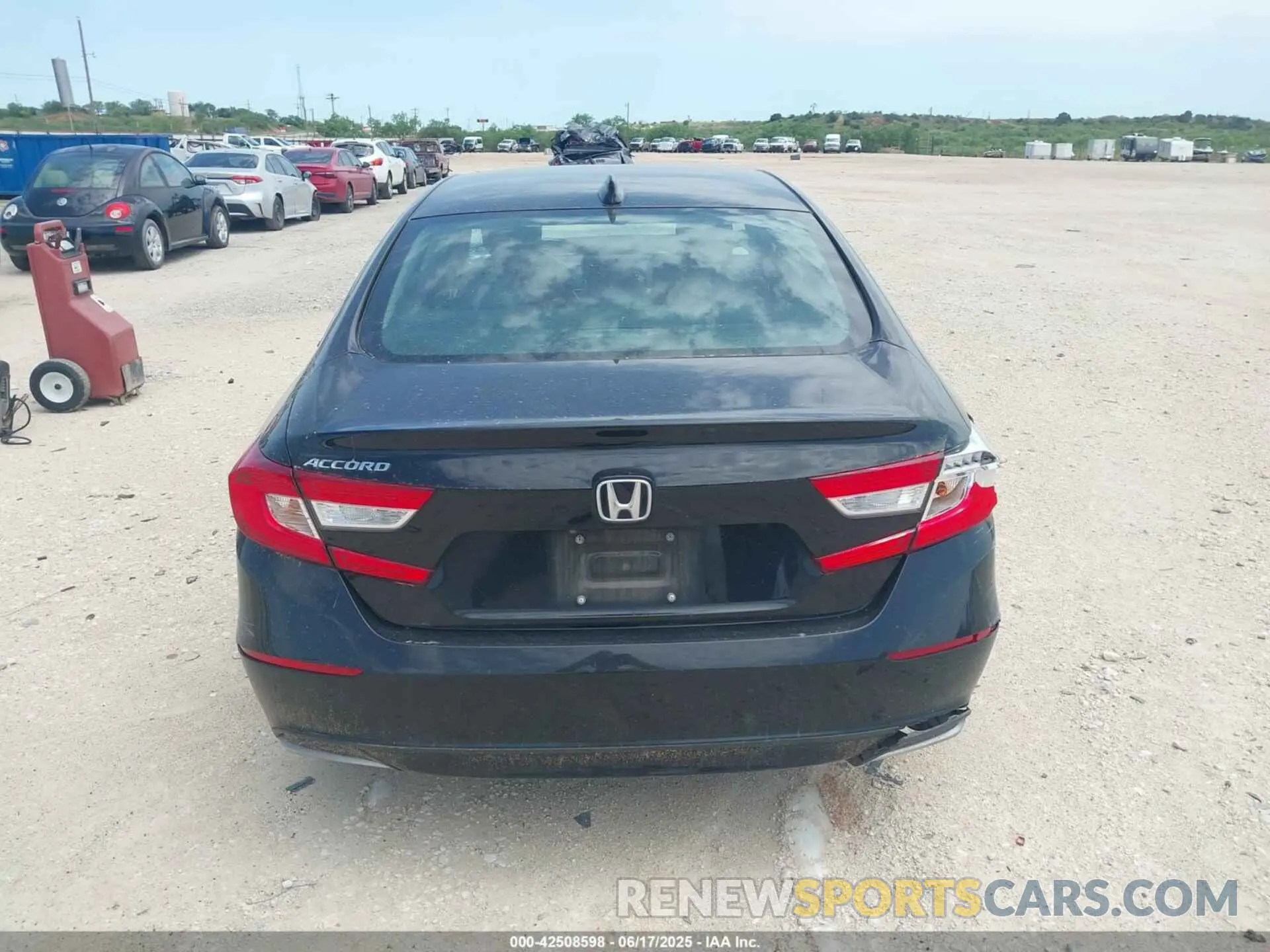 15 fotografías del automóvil dañado 1HGCV1F16MA109018 HONDA ACCORD 2021