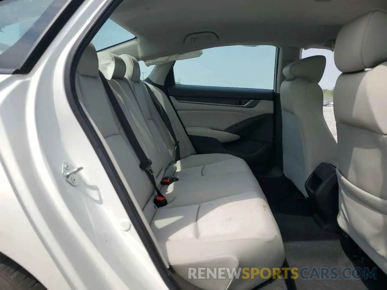 11 fotografías del automóvil dañado 1HGCV1F1XMA023498 HONDA ACCORD 2021