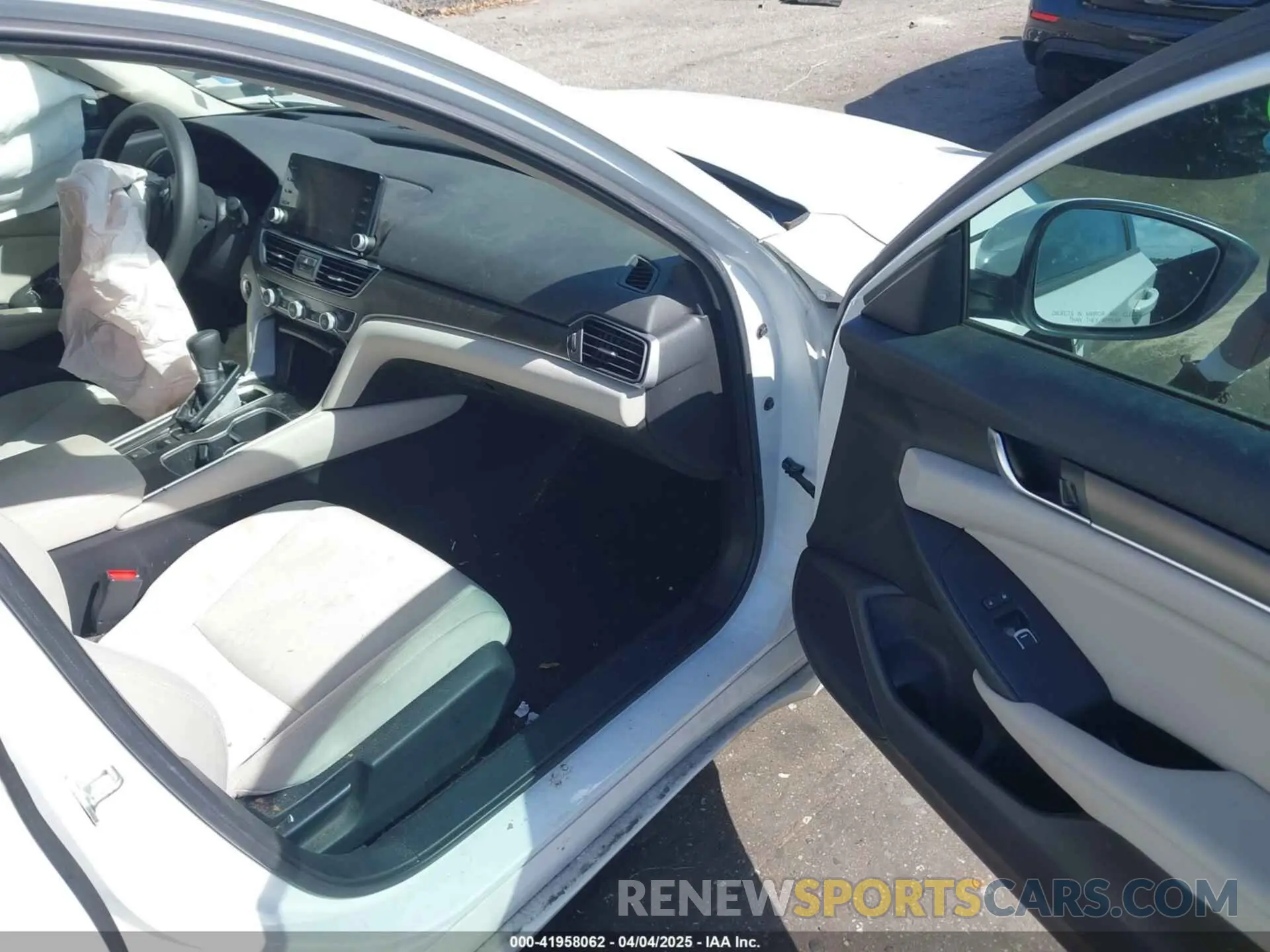 5 fotografías del automóvil dañado 1HGCV1F1XMA062446 HONDA ACCORD 2021