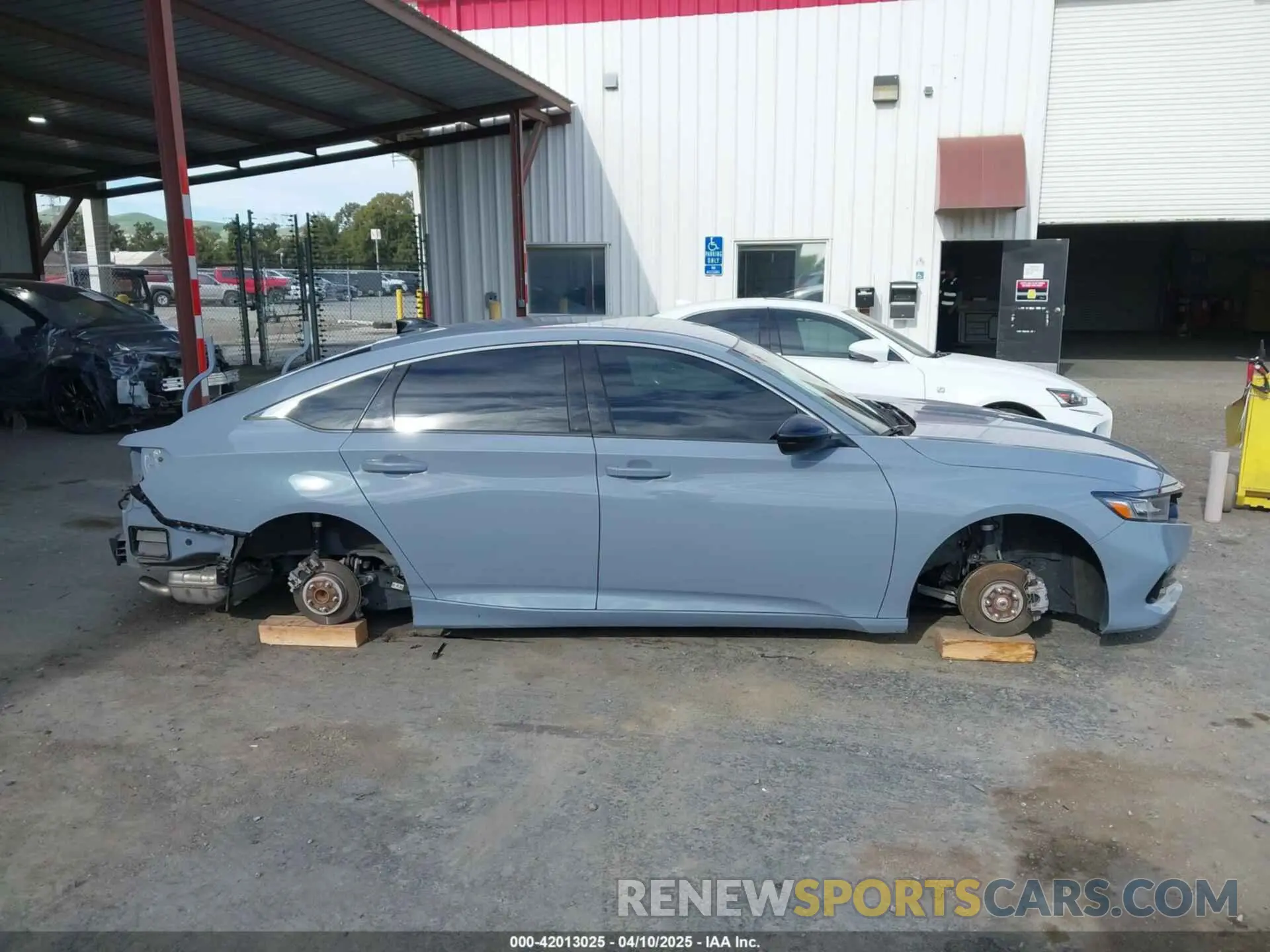 12 fotografías del automóvil dañado 1HGCV1F30MA028081 HONDA ACCORD 2021