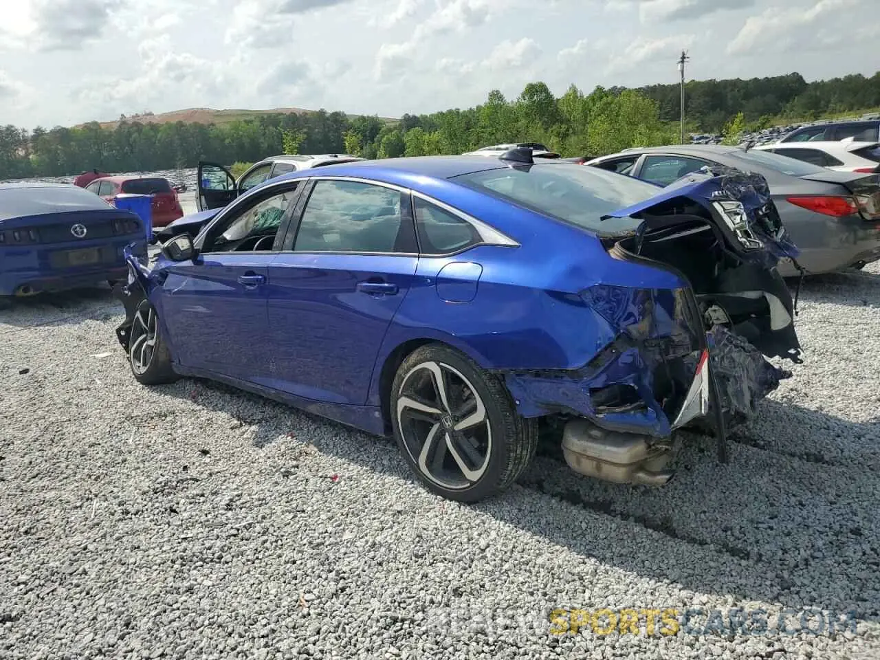 2 fotografías del automóvil dañado 1HGCV1F30MA075224 HONDA ACCORD 2021