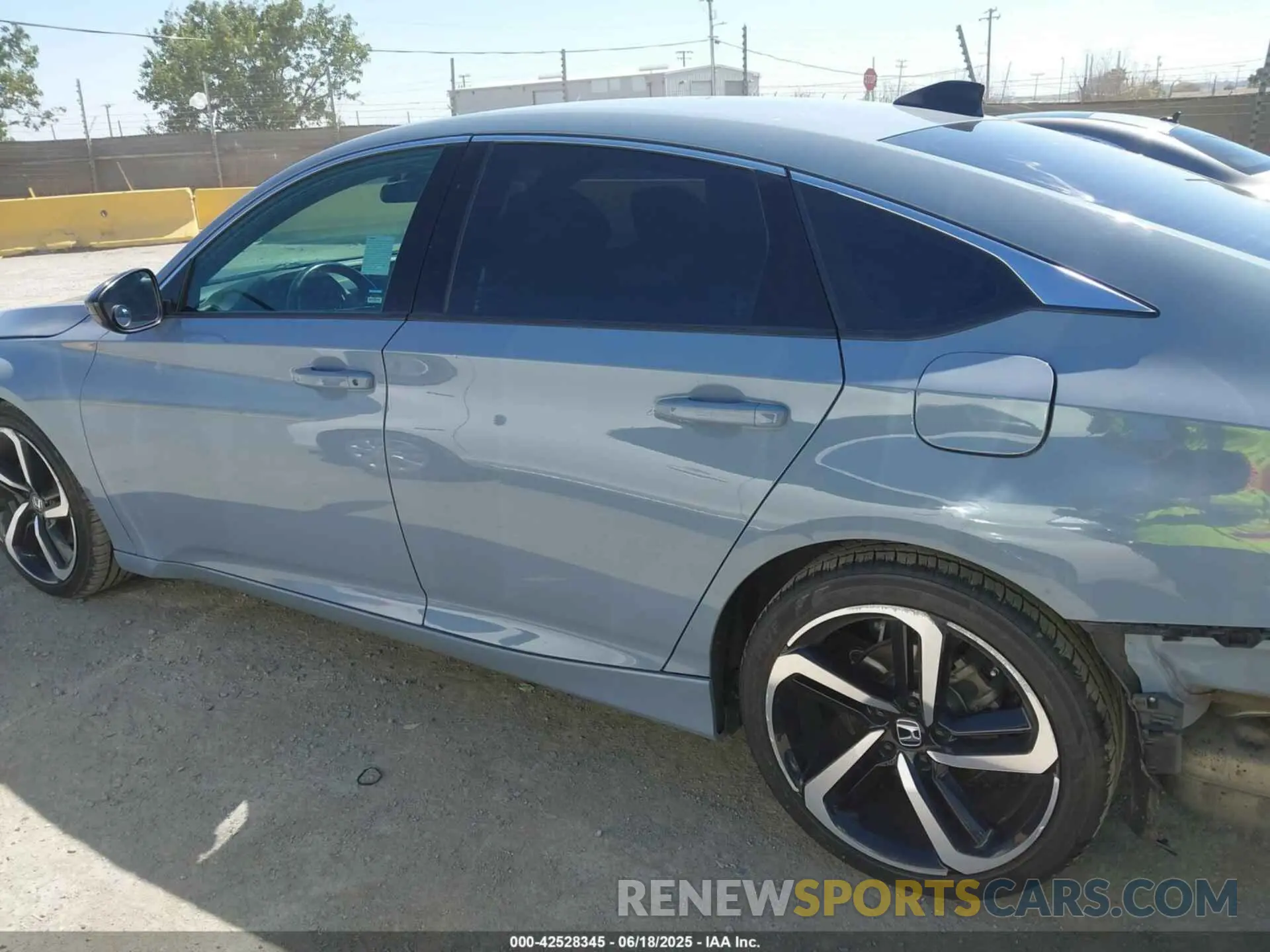 15 fotografías del automóvil dañado 1HGCV1F32MA040846 HONDA ACCORD 2021