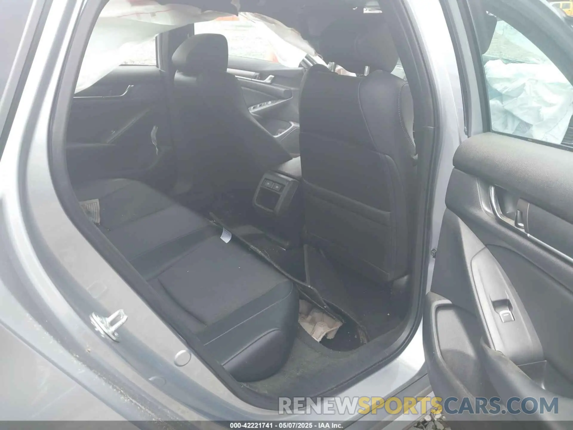 8 fotografías del automóvil dañado 1HGCV1F33MA098349 HONDA ACCORD 2021
