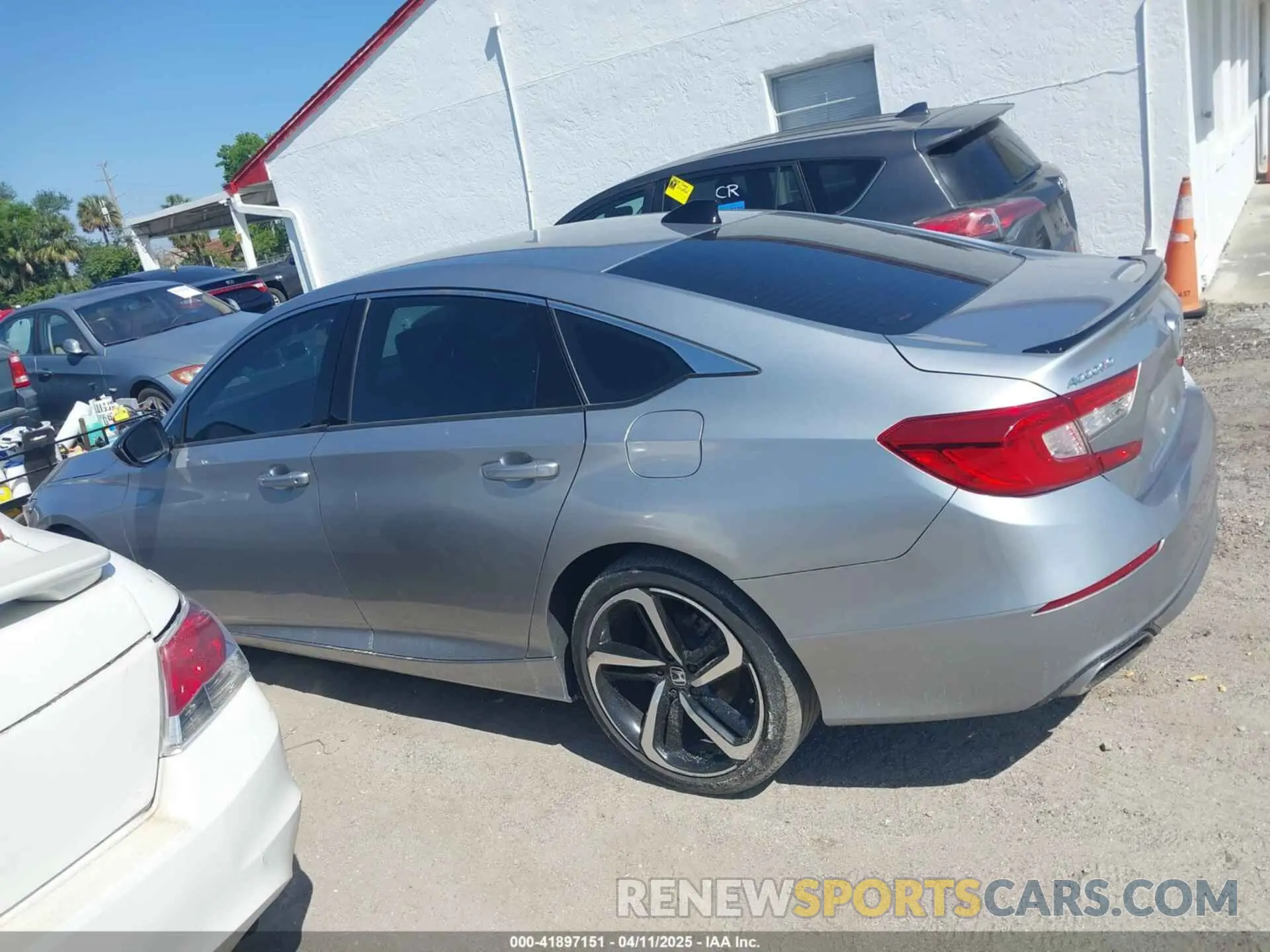 14 fotografías del automóvil dañado 1HGCV1F34MA047099 HONDA ACCORD 2021