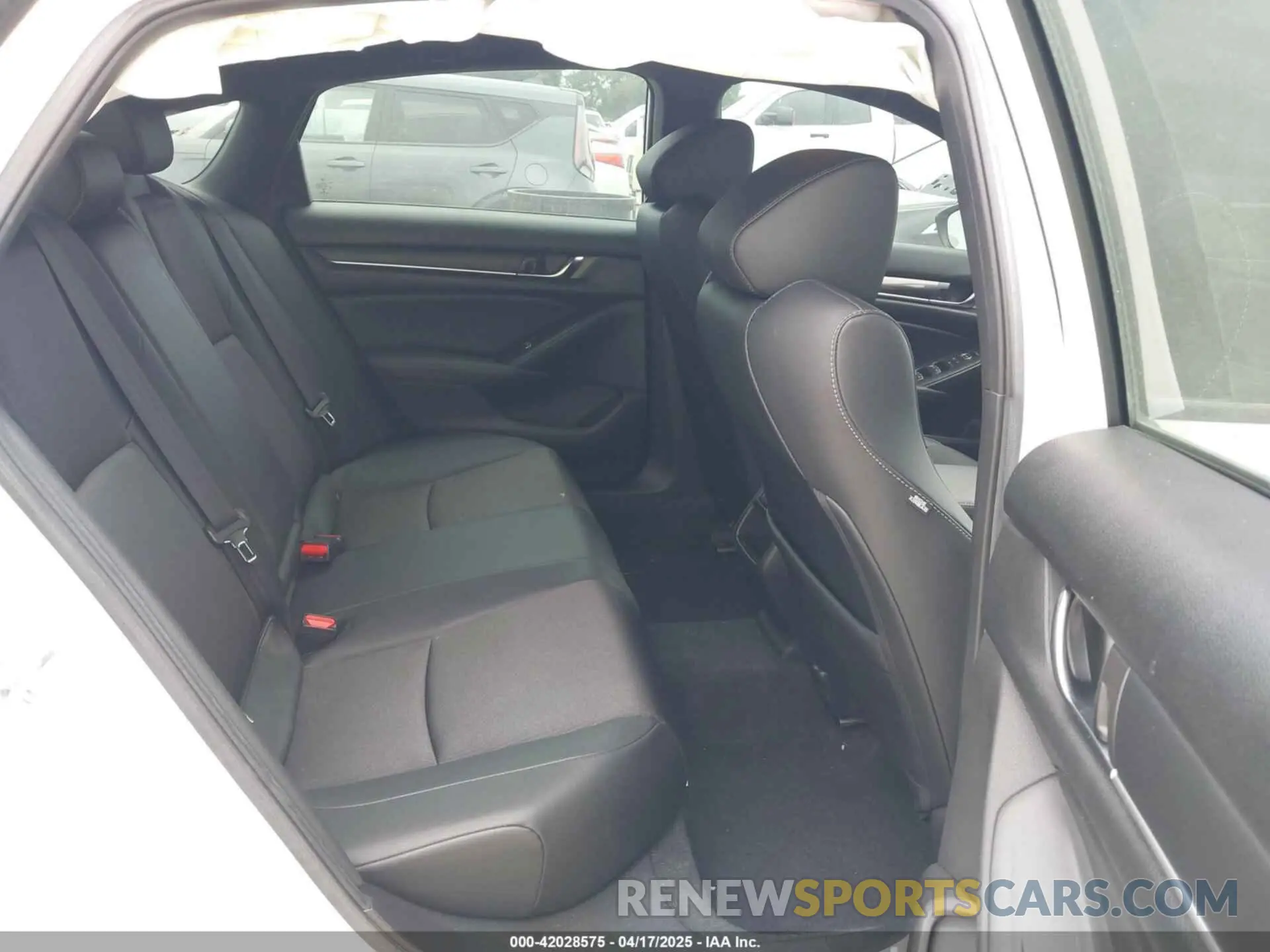 8 fotografías del automóvil dañado 1HGCV1F34MA079471 HONDA ACCORD 2021