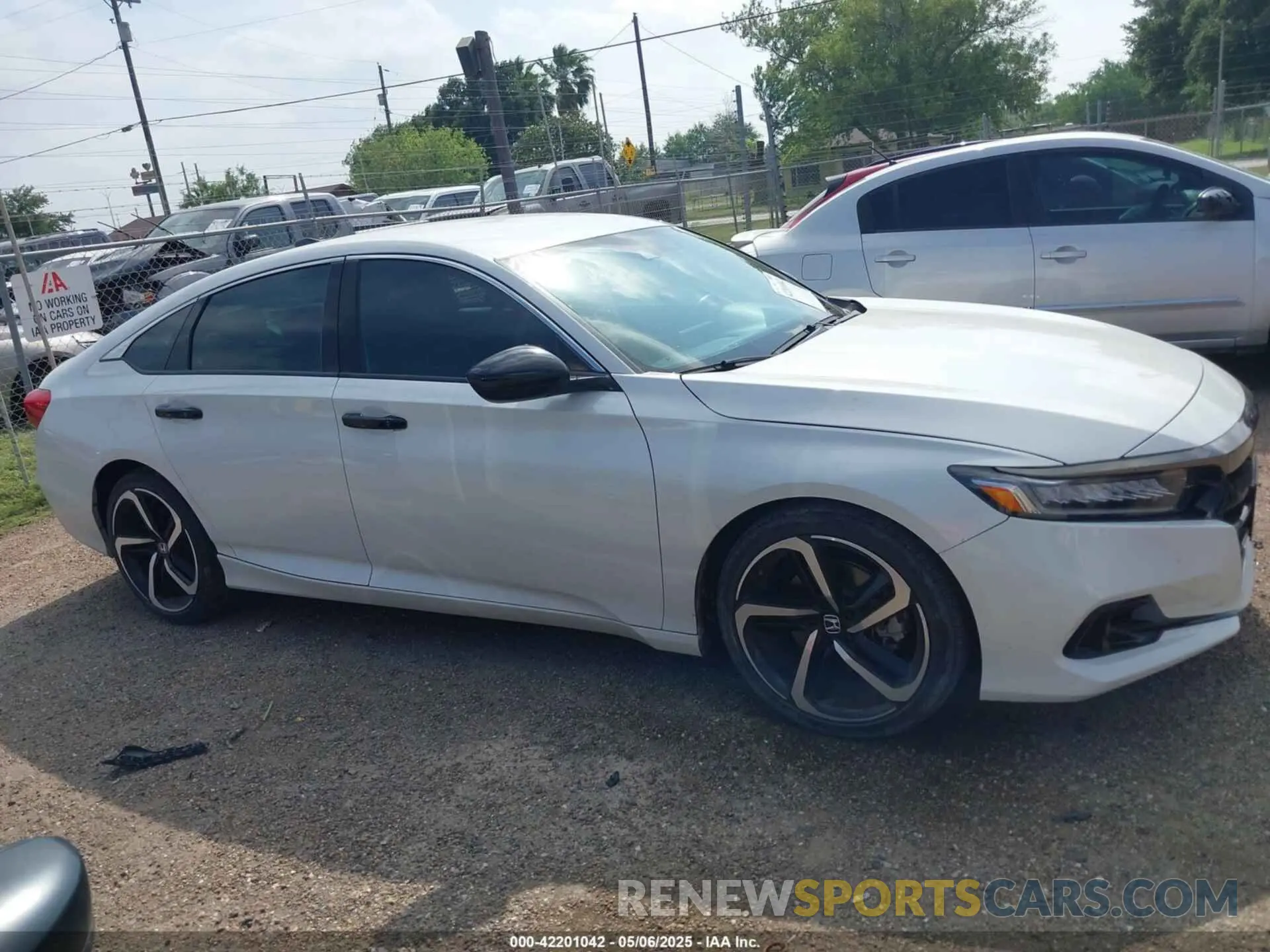 13 fotografías del automóvil dañado 1HGCV1F39MA014955 HONDA ACCORD 2021