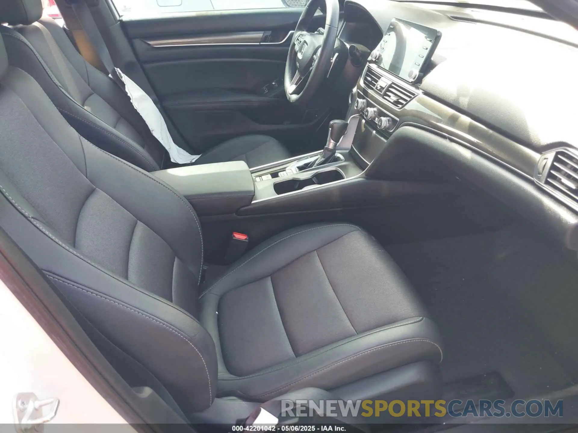 5 fotografías del automóvil dañado 1HGCV1F39MA014955 HONDA ACCORD 2021