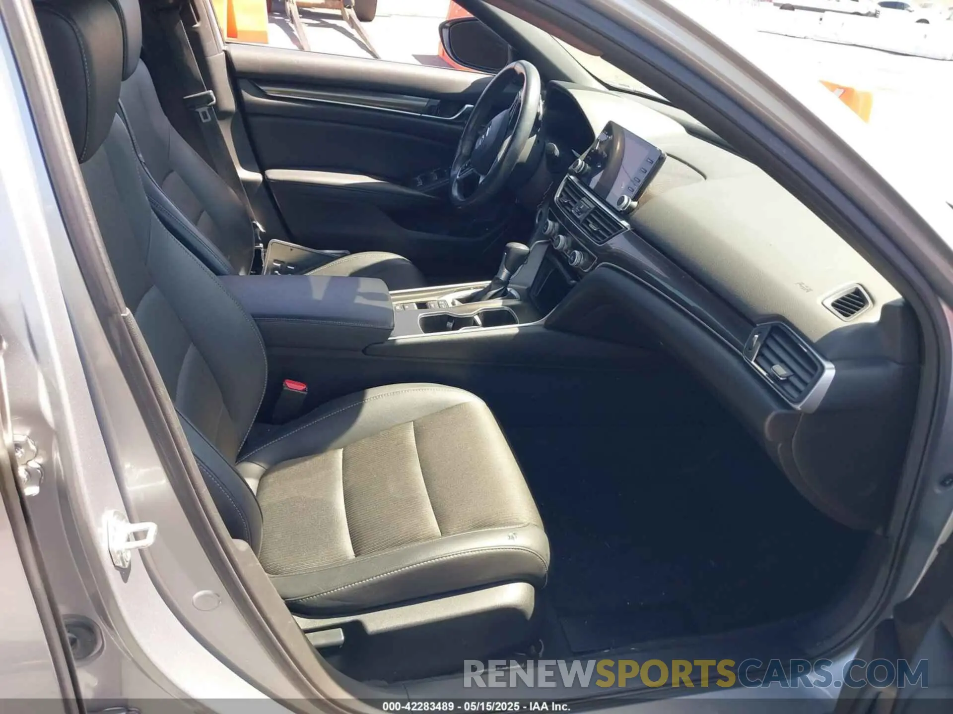 5 fotografías del automóvil dañado 1HGCV1F39MA086867 HONDA ACCORD 2021