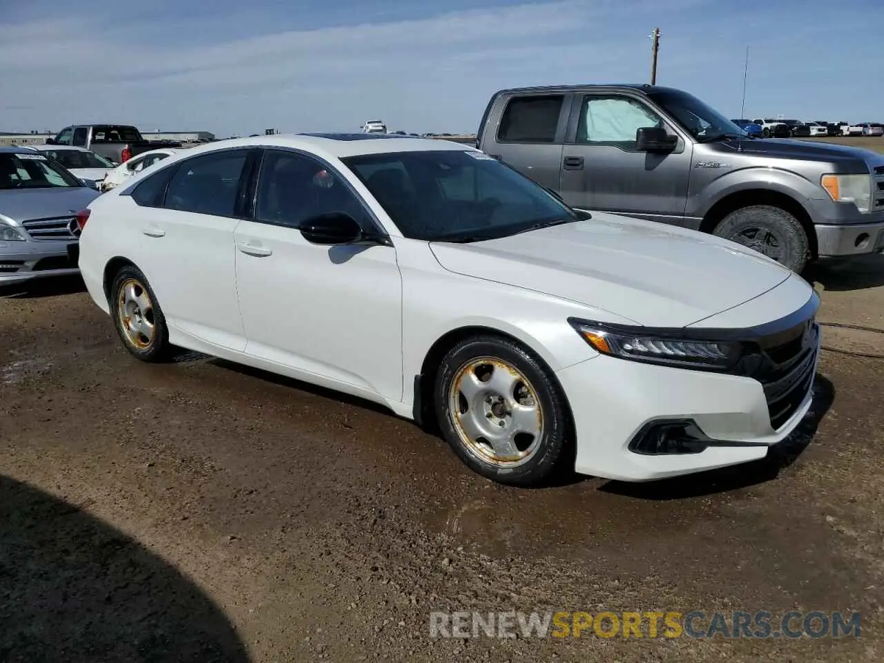 4 fotografías del automóvil dañado 1HGCV1F39MA801307 HONDA ACCORD 2021