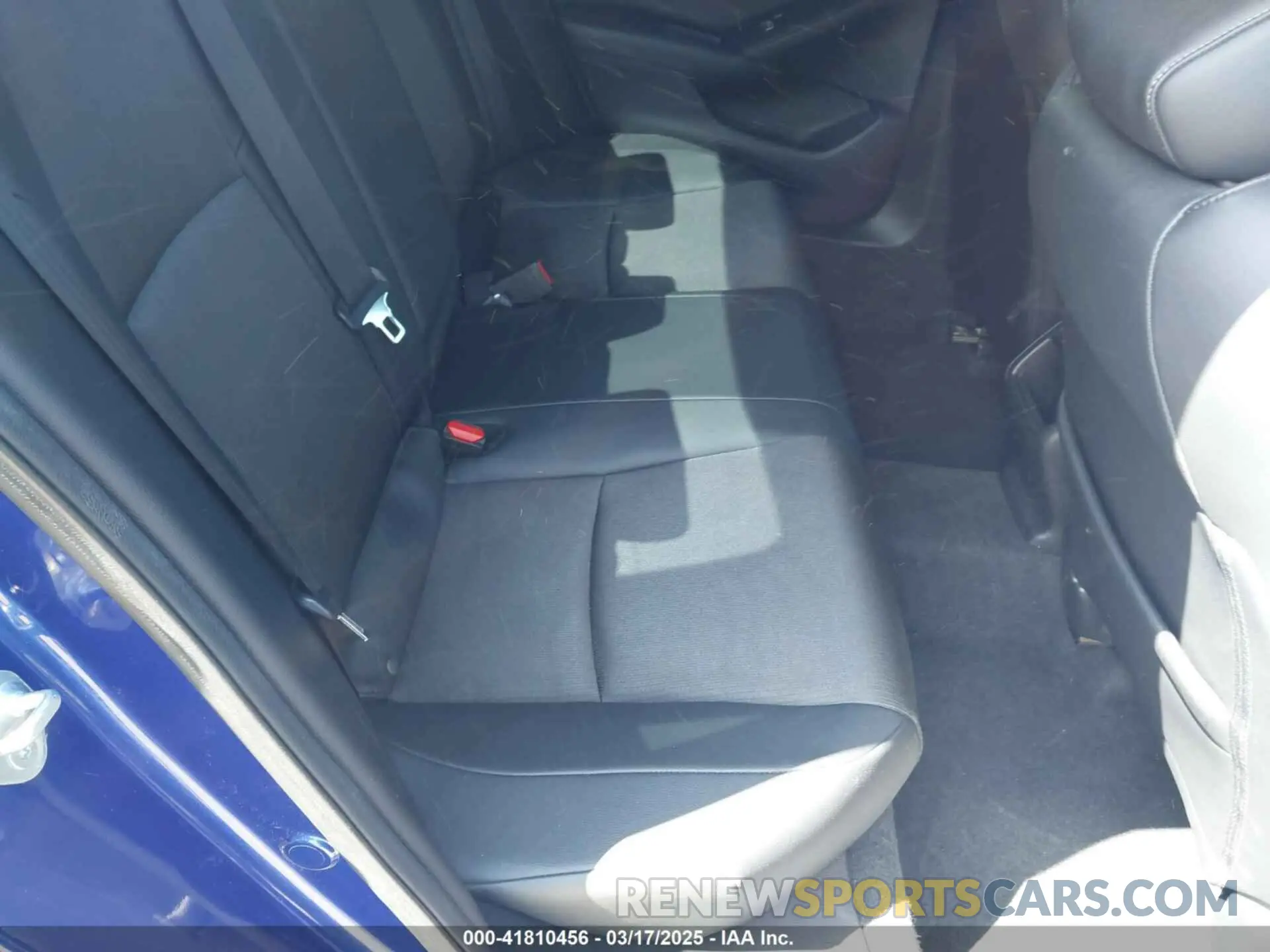 8 fotografías del automóvil dañado 1HGCV1F3XMA019551 HONDA ACCORD 2021