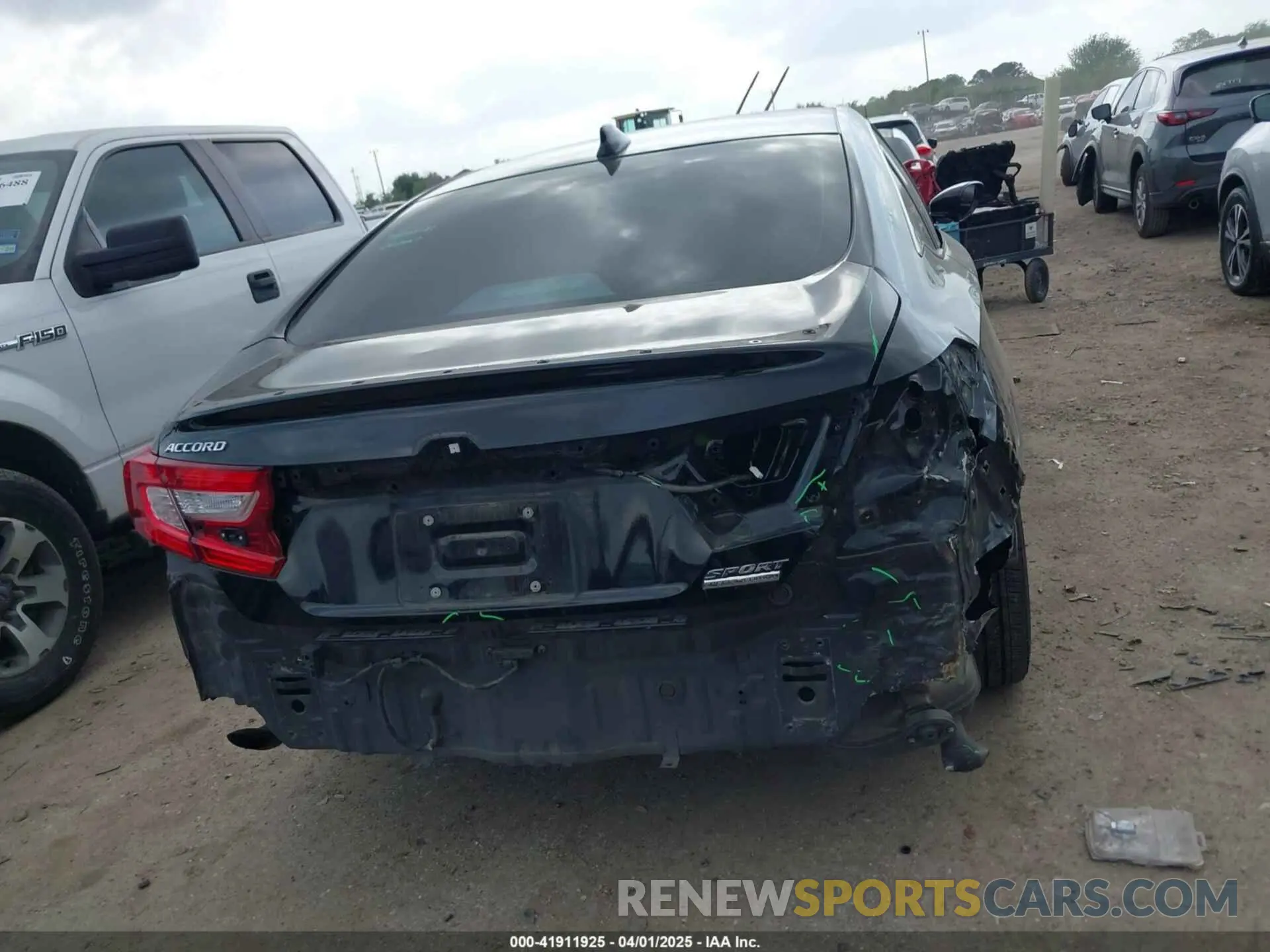 17 fotografías del automóvil dañado 1HGCV1F40MA051644 HONDA ACCORD 2021