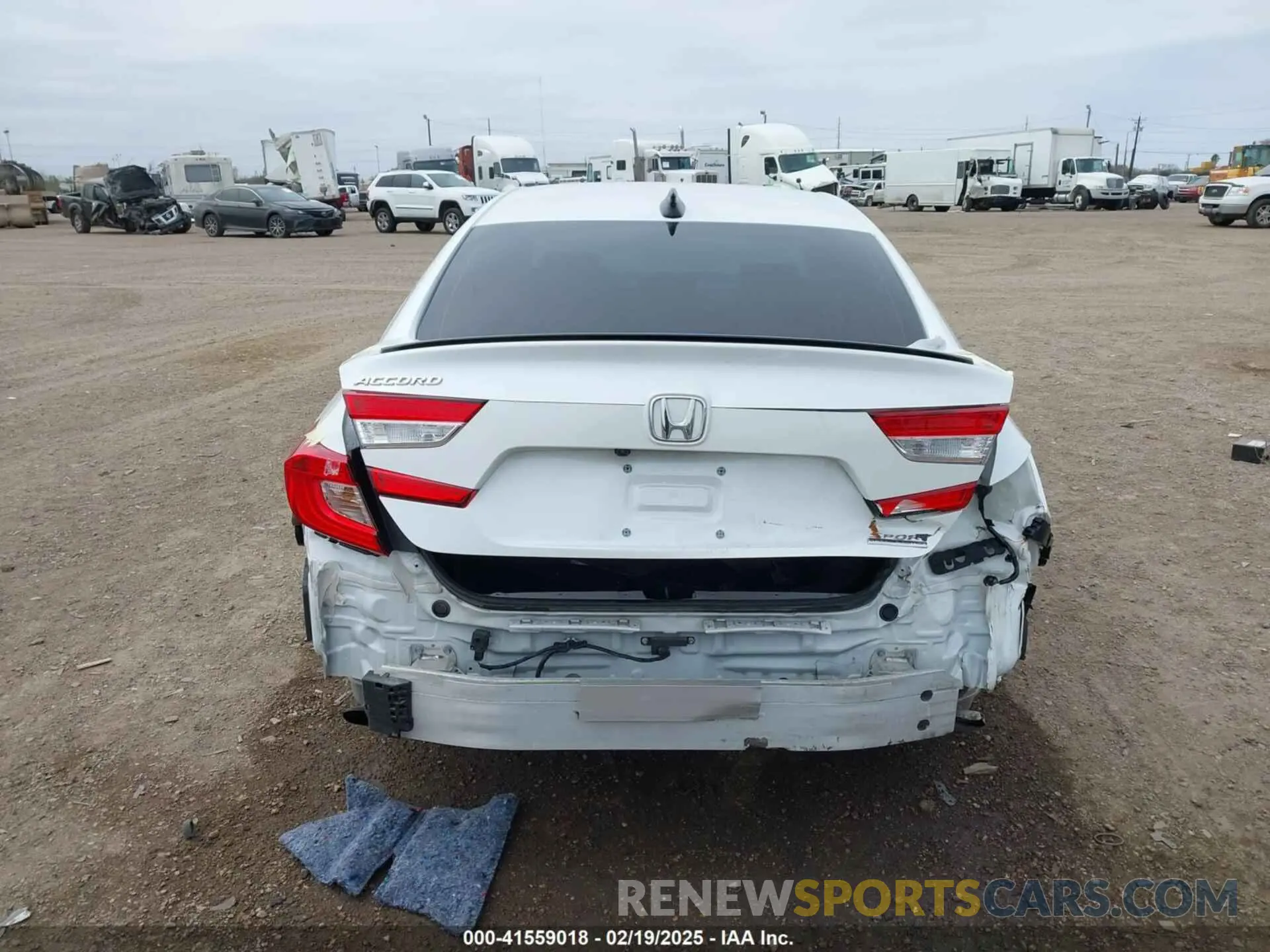 17 fotografías del automóvil dañado 1HGCV1F40MA055550 HONDA ACCORD 2021