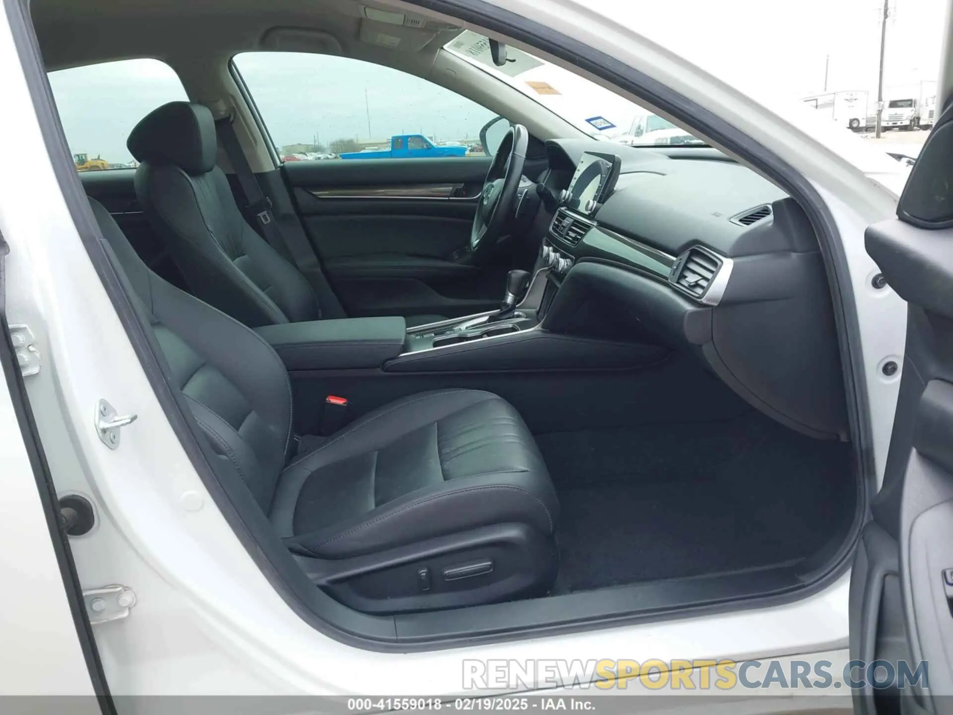 5 fotografías del automóvil dañado 1HGCV1F40MA055550 HONDA ACCORD 2021