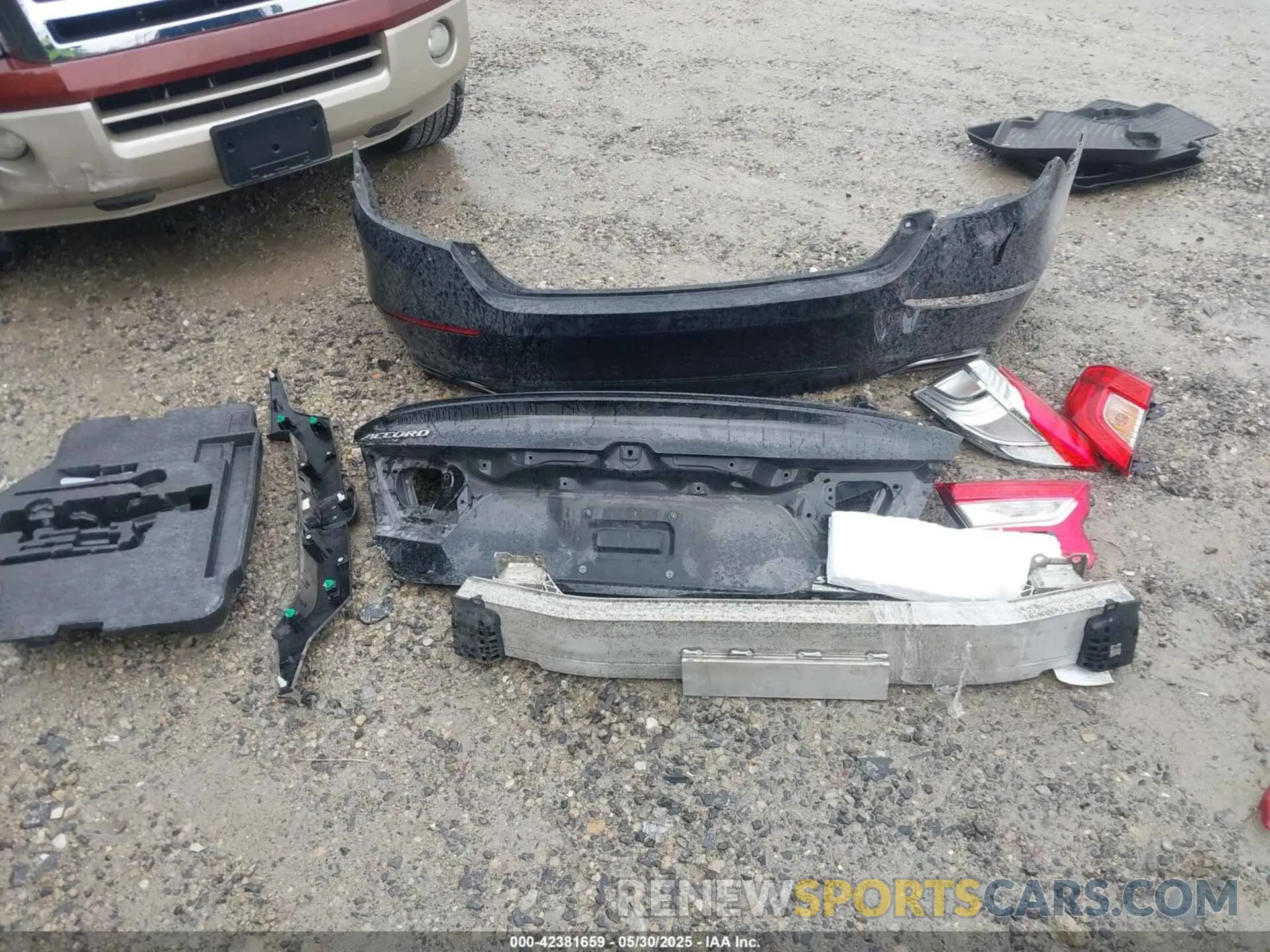 12 fotografías del automóvil dañado 1HGCV1F41MA024484 HONDA ACCORD 2021