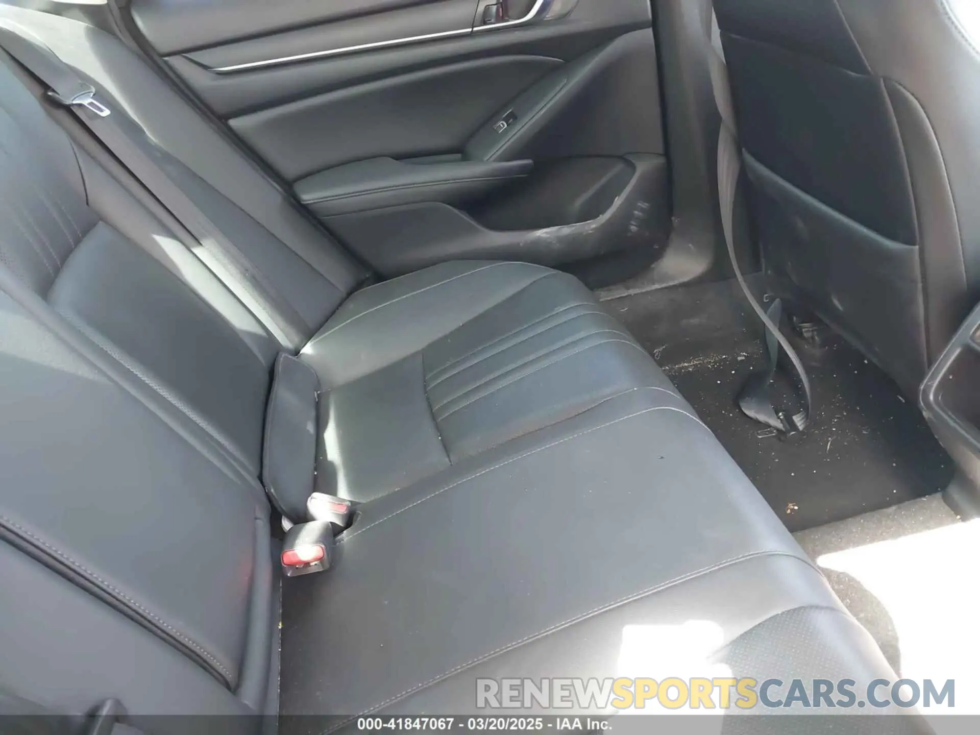 8 fotografías del automóvil dañado 1HGCV1F44MA071430 HONDA ACCORD 2021