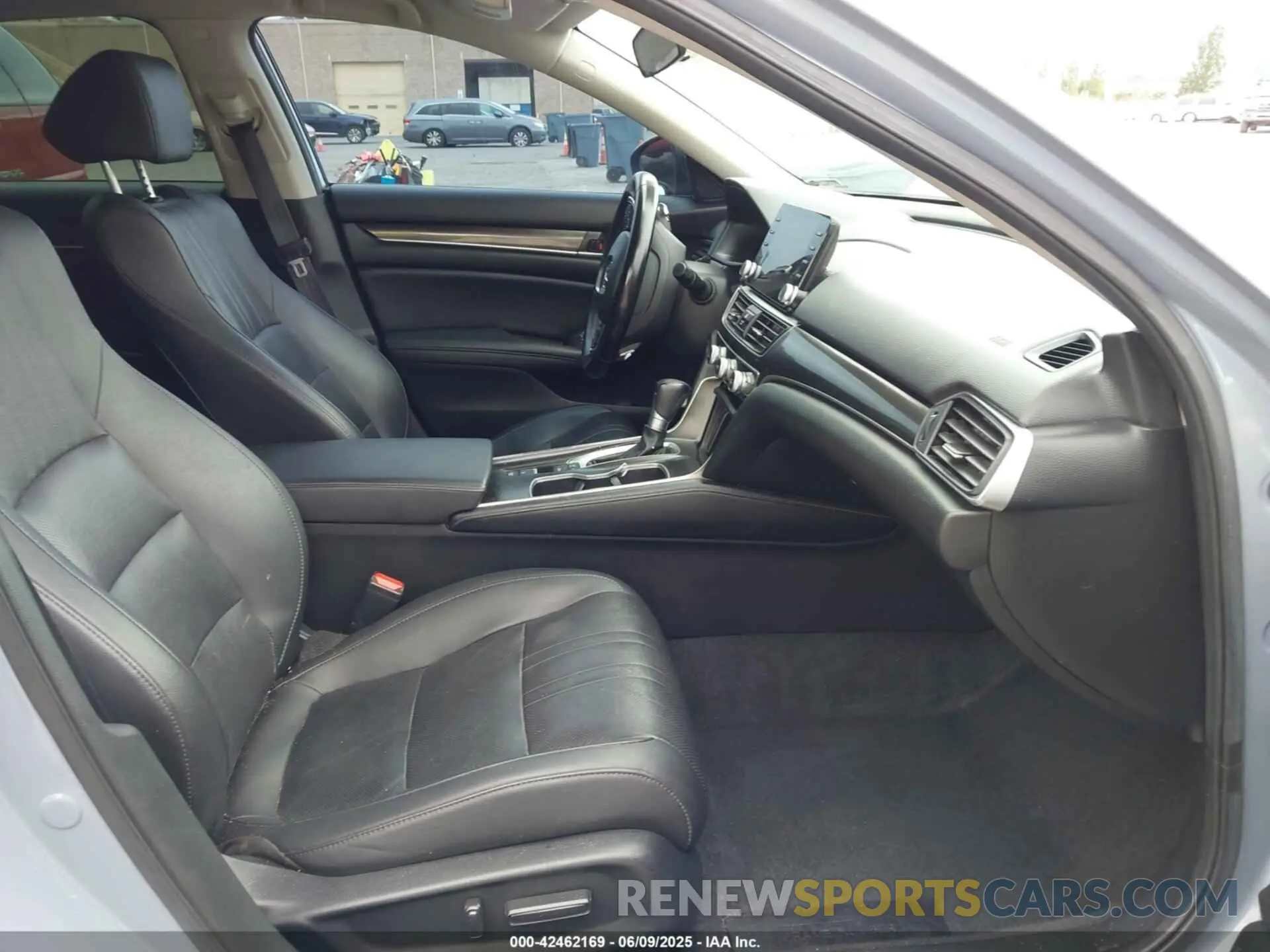 5 fotografías del automóvil dañado 1HGCV1F46MA088066 HONDA ACCORD 2021