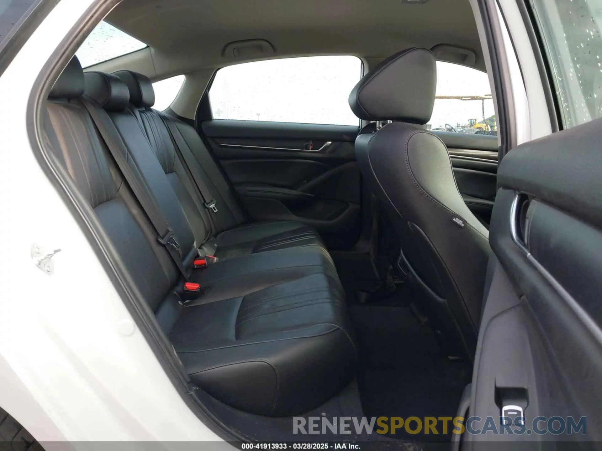8 fotografías del automóvil dañado 1HGCV1F46MA093798 HONDA ACCORD 2021